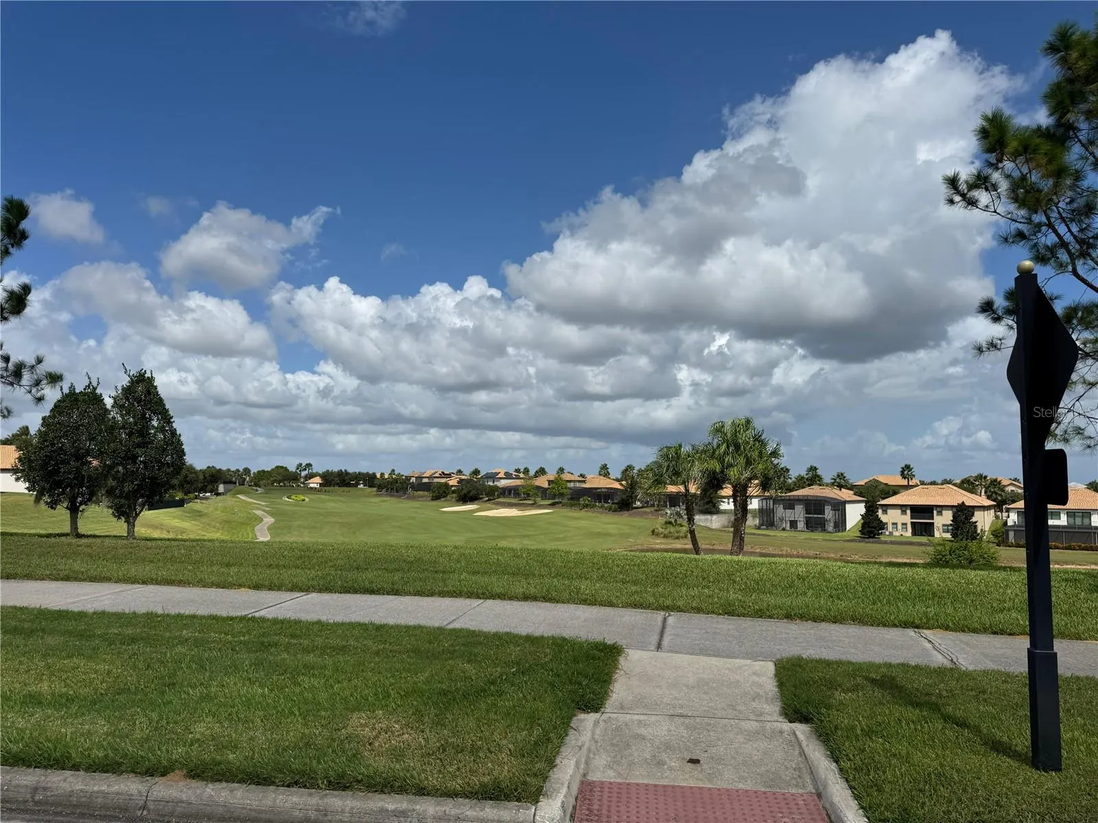 1428 DEUCE CIR