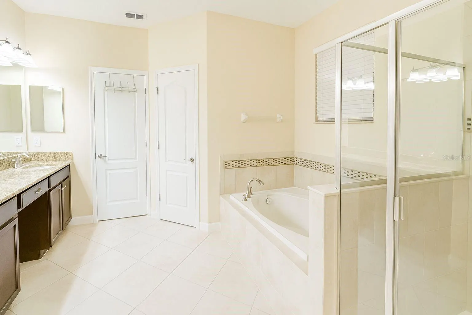 1428 DEUCE CIR