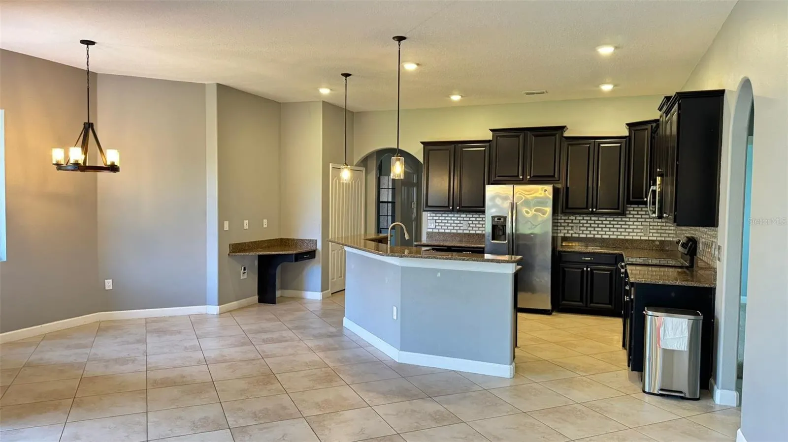 1428 DEUCE CIR