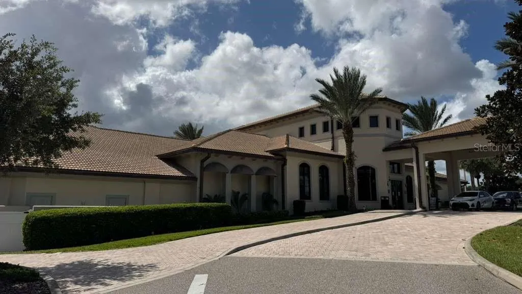 1428 DEUCE CIR