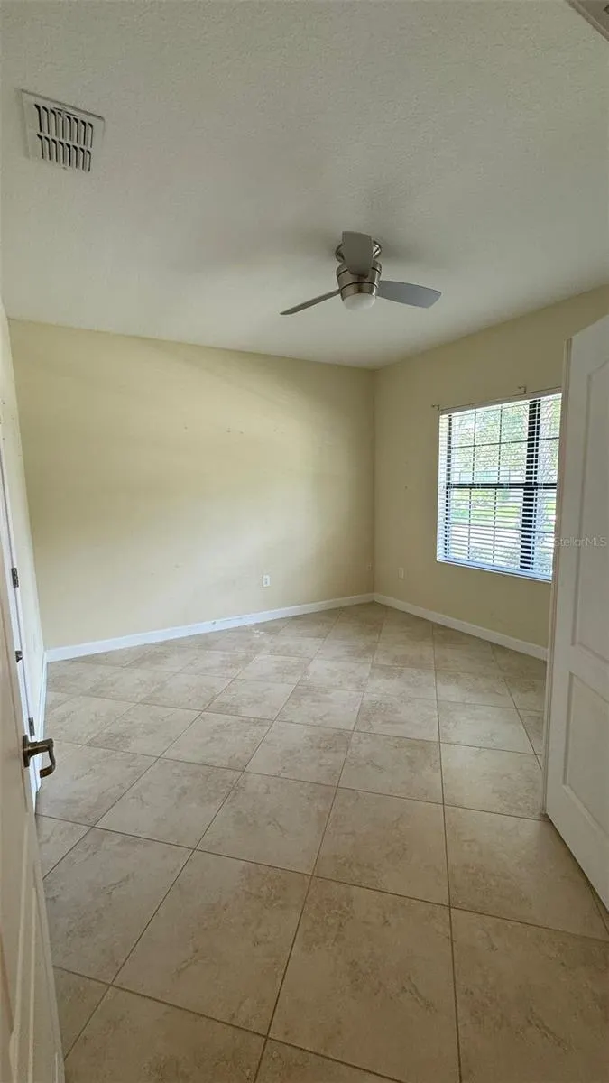 1428 DEUCE CIR