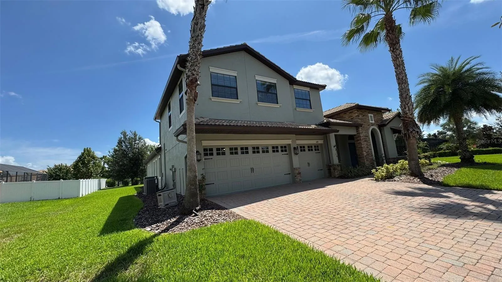 1428 DEUCE CIR