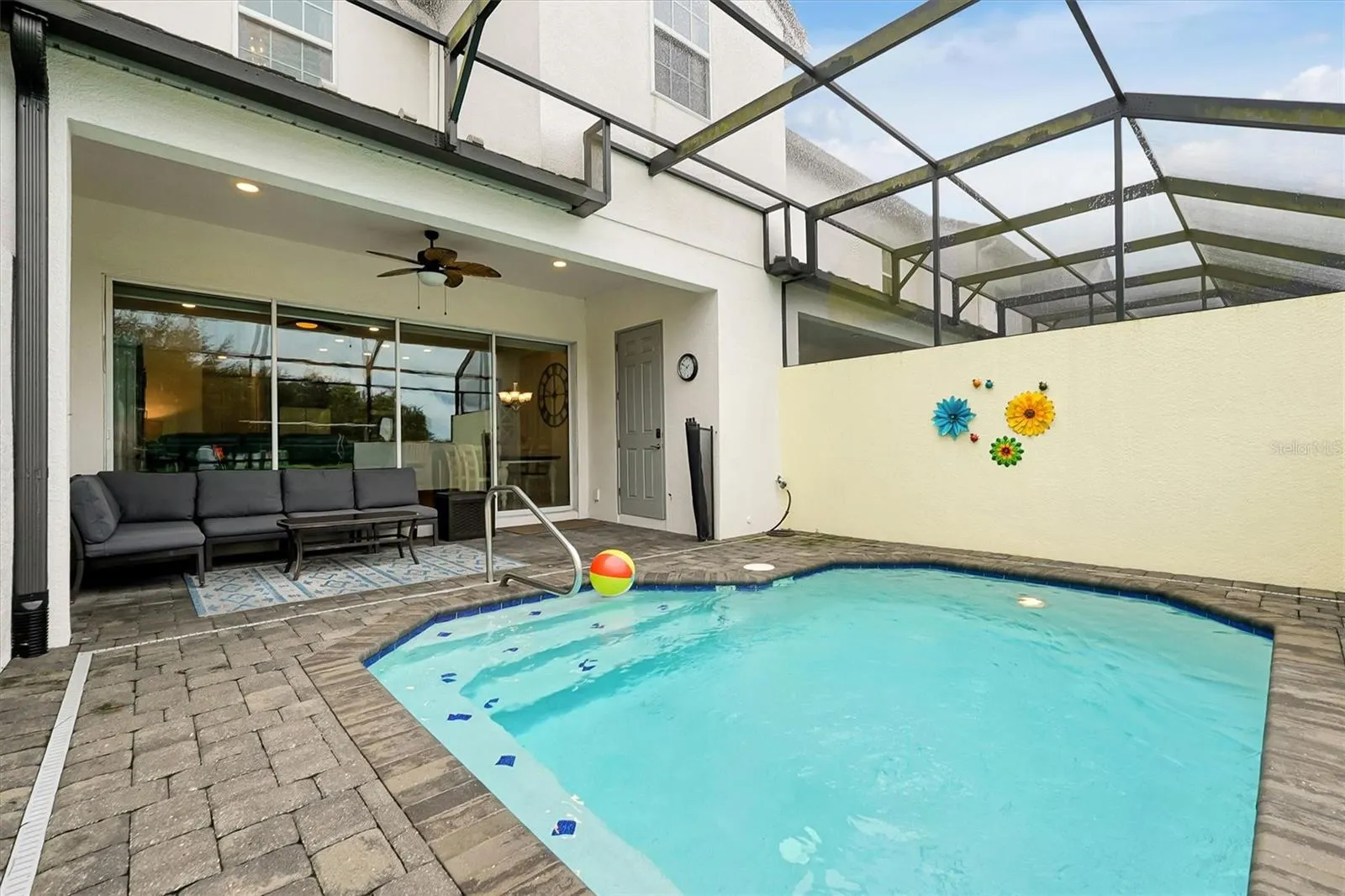 142 CAPTIVA DR
