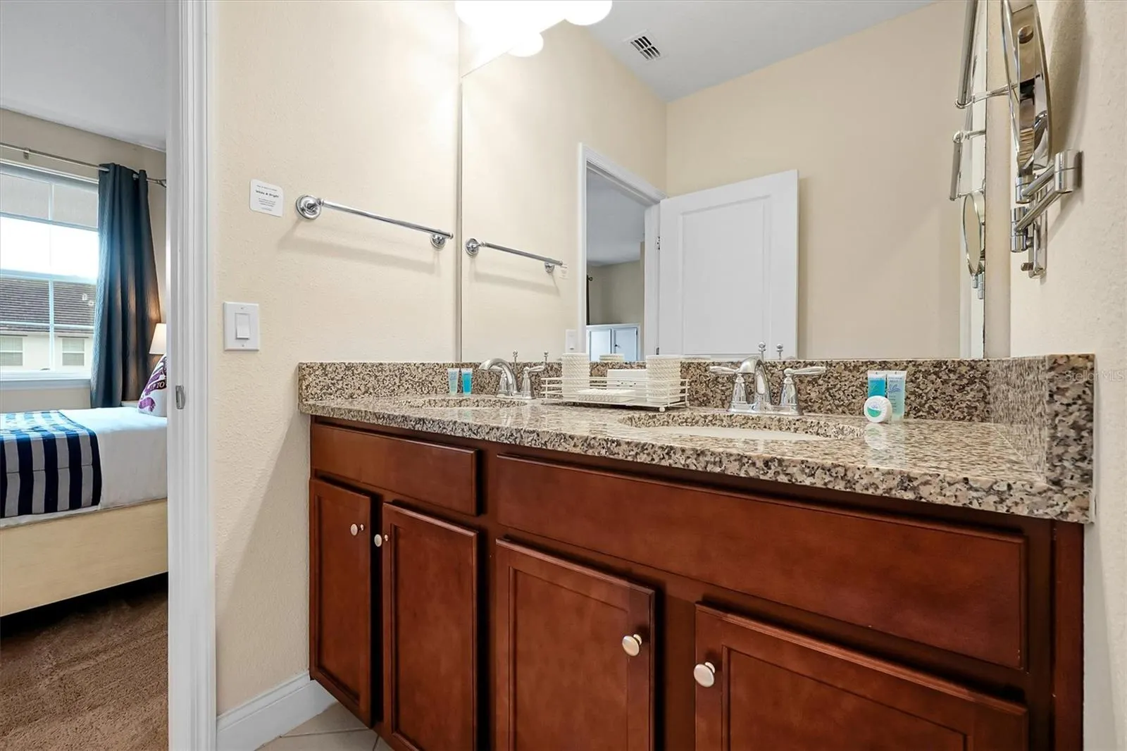142 CAPTIVA DR