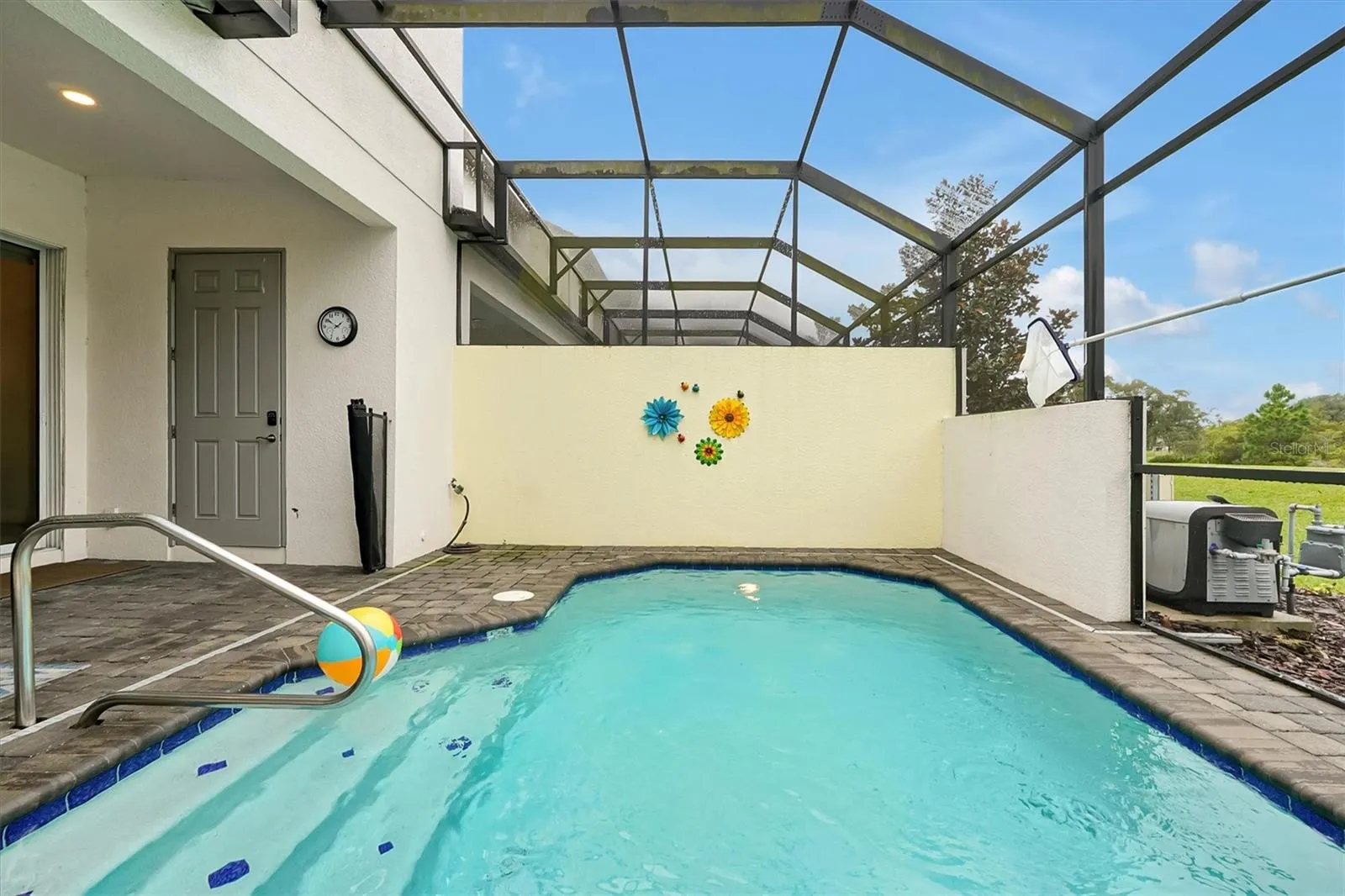 142 CAPTIVA DR