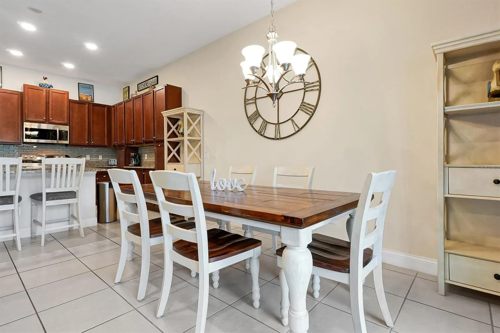 142 CAPTIVA DR