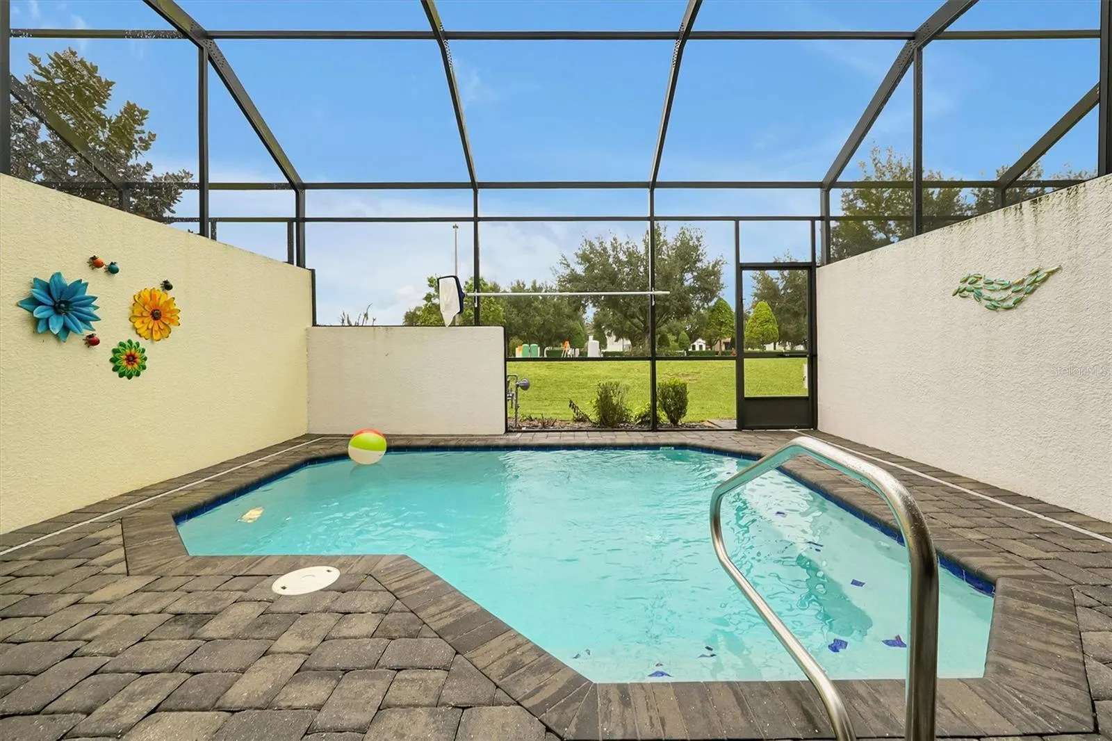 142 CAPTIVA DR