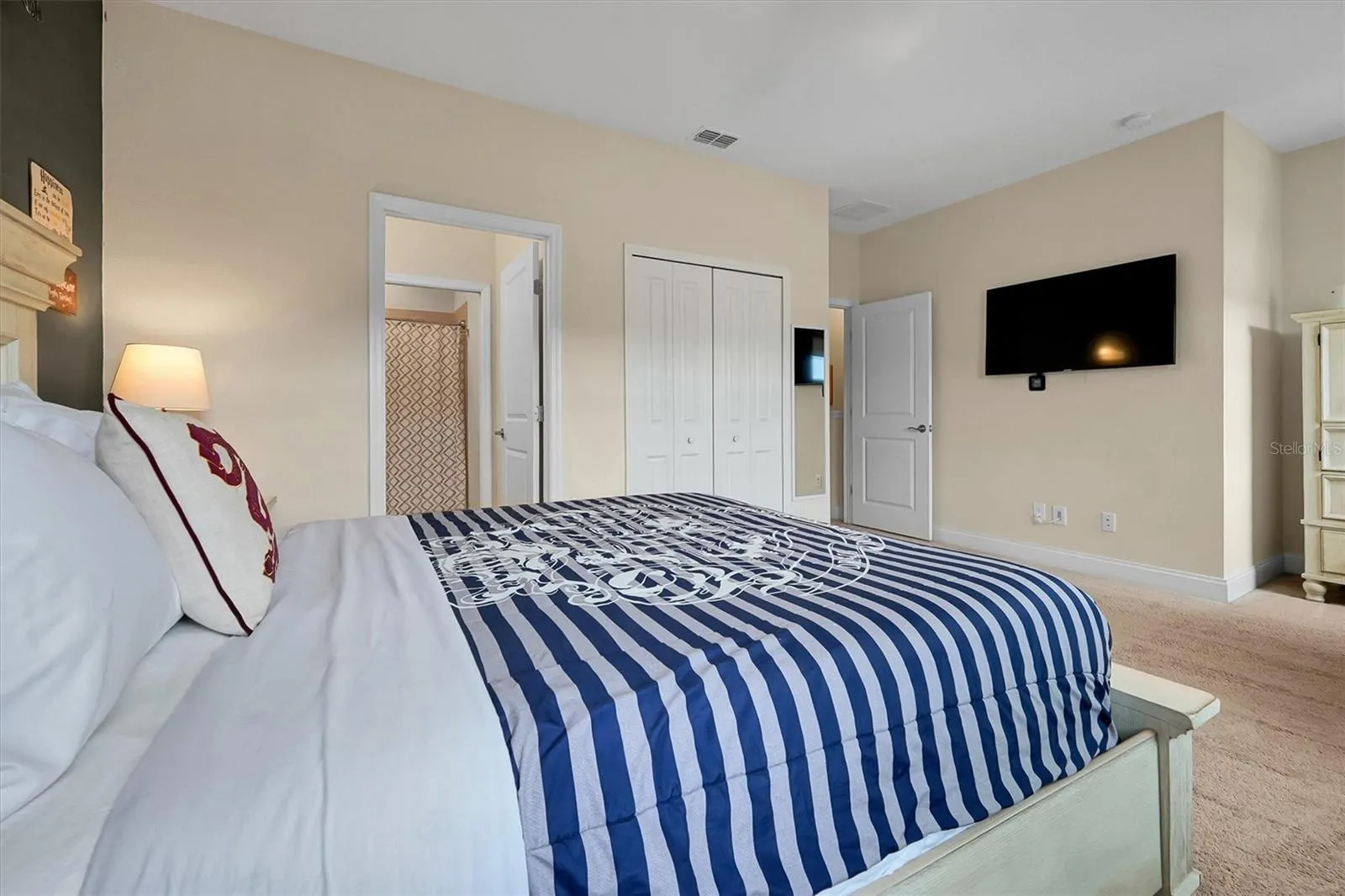 142 CAPTIVA DR