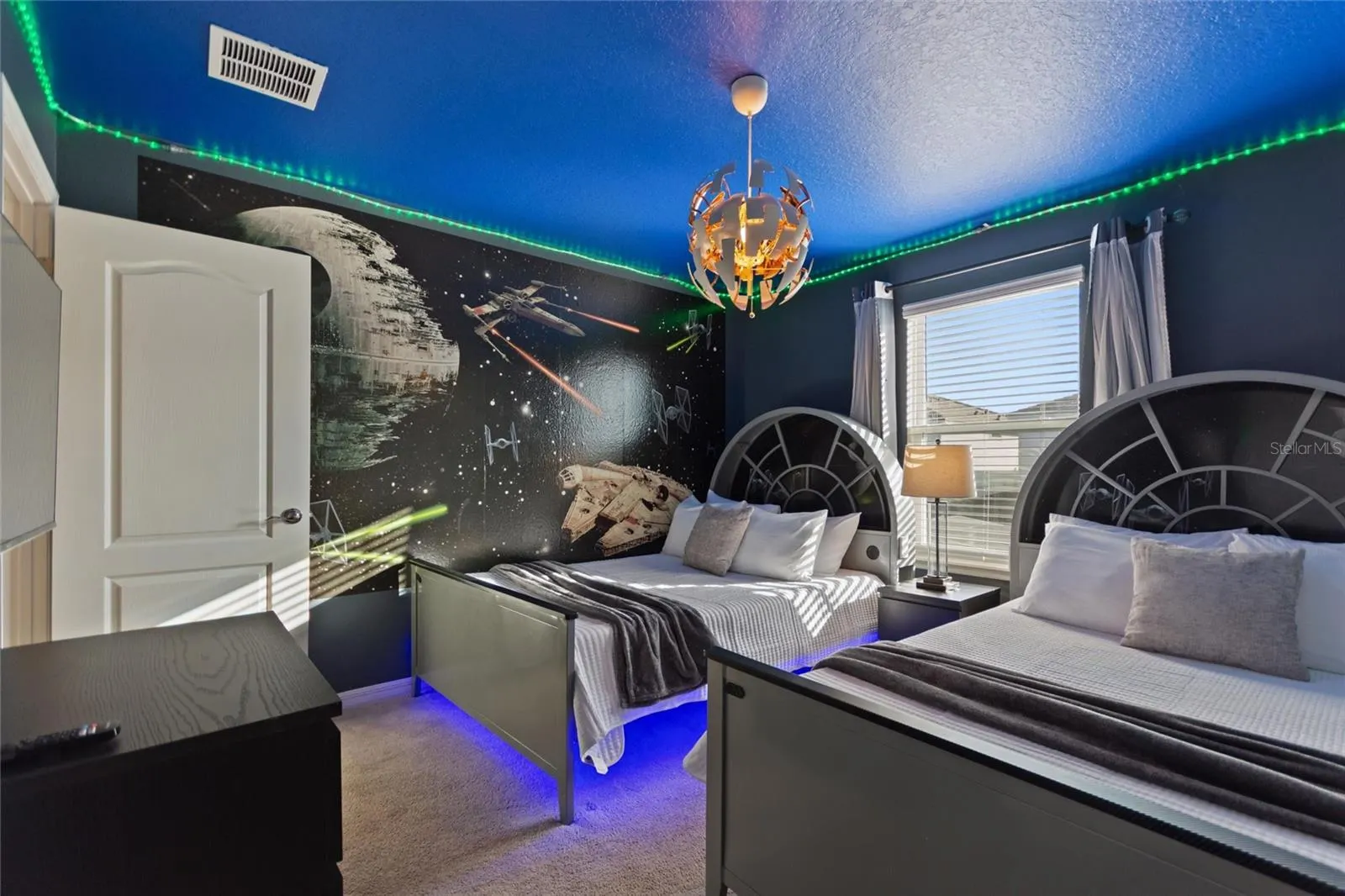 7240 OAKMOSS LOOP