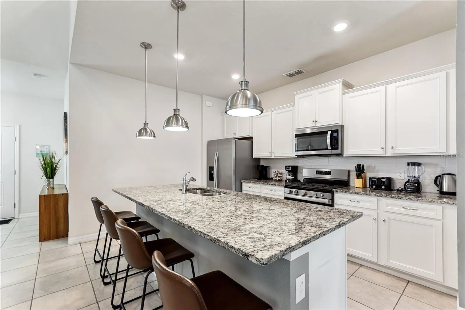 7240 OAKMOSS LOOP