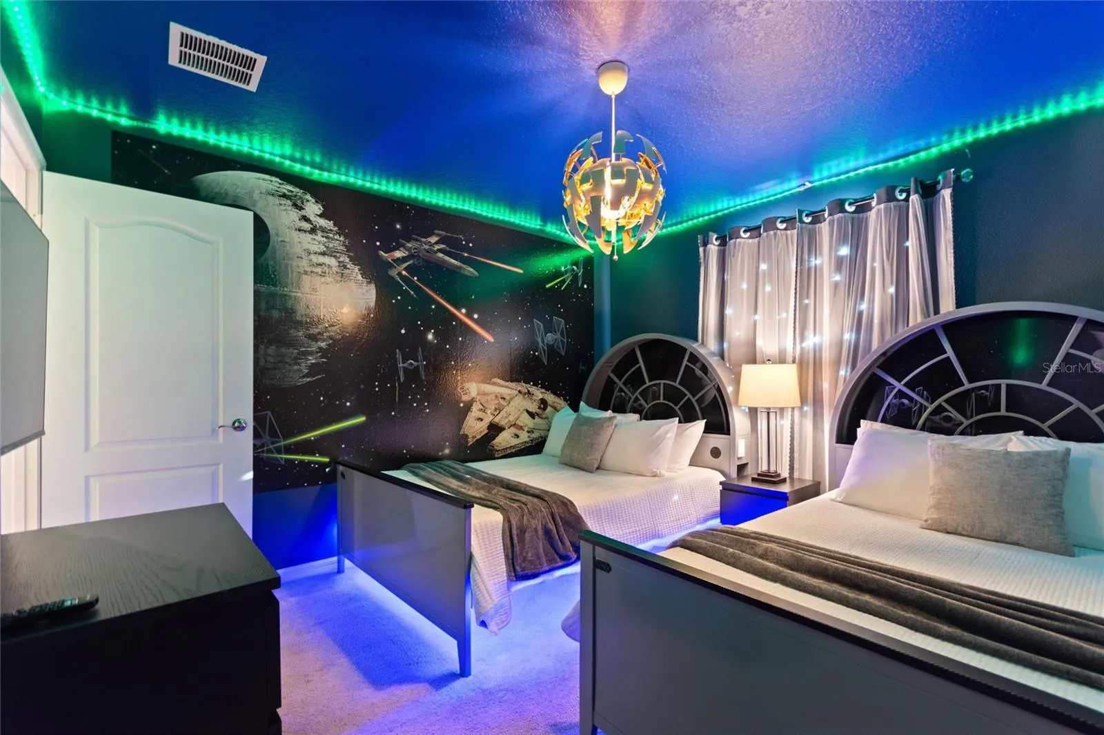 7240 OAKMOSS LOOP