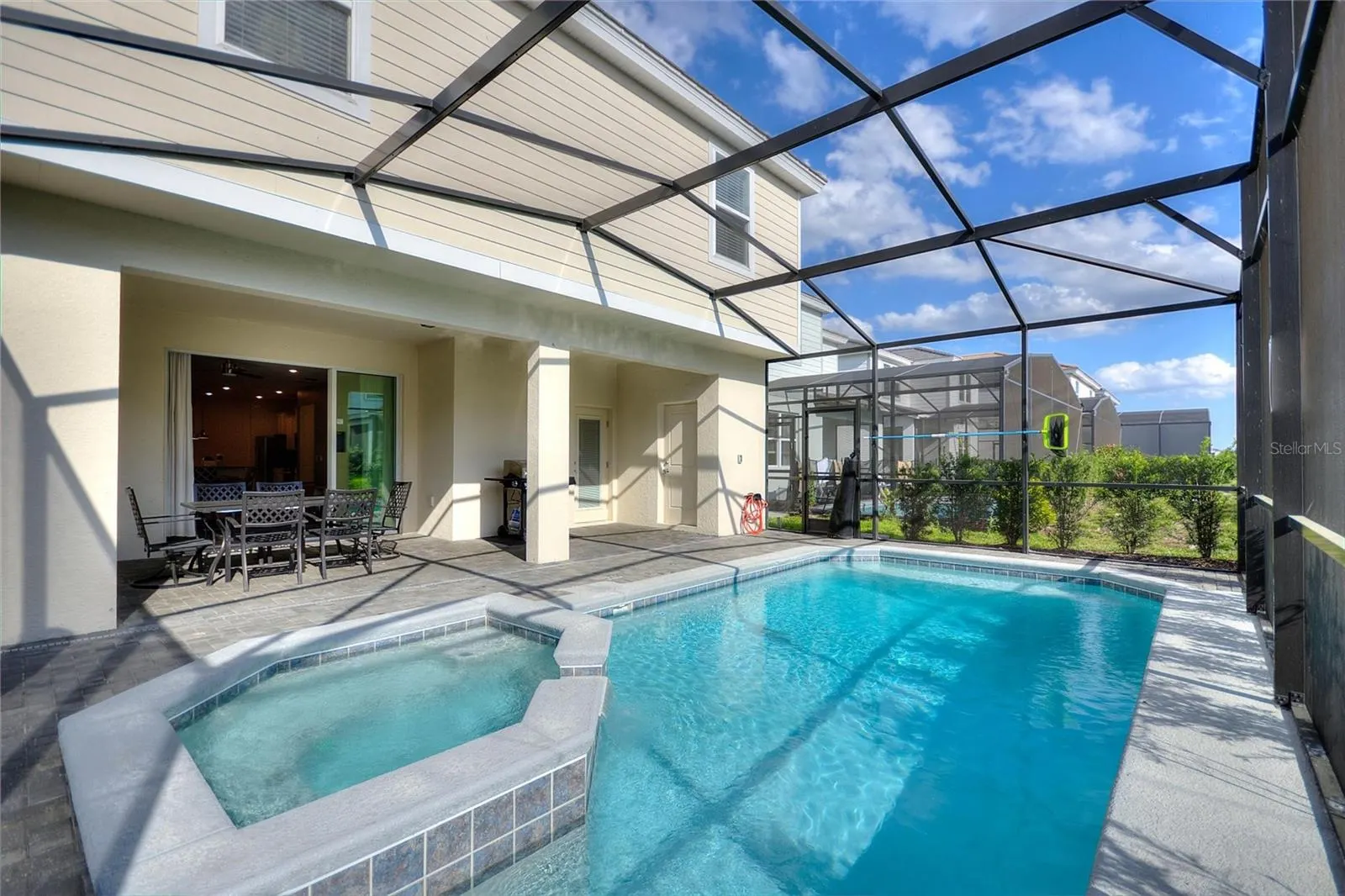 7240 OAKMOSS LOOP