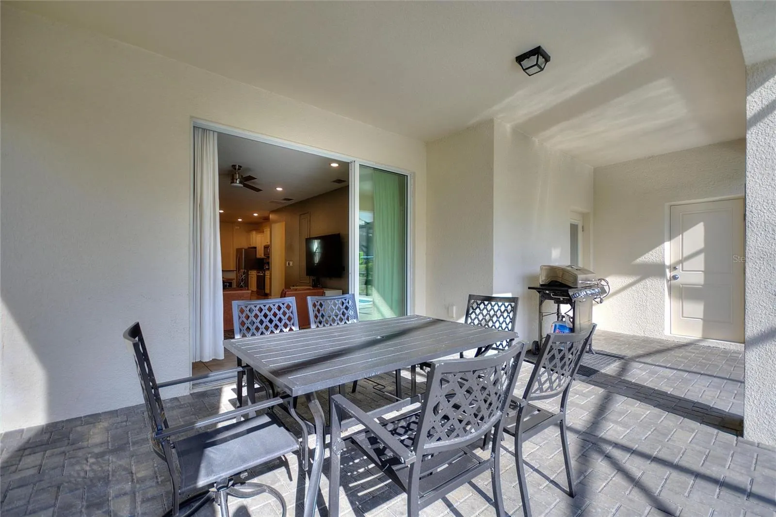 7240 OAKMOSS LOOP