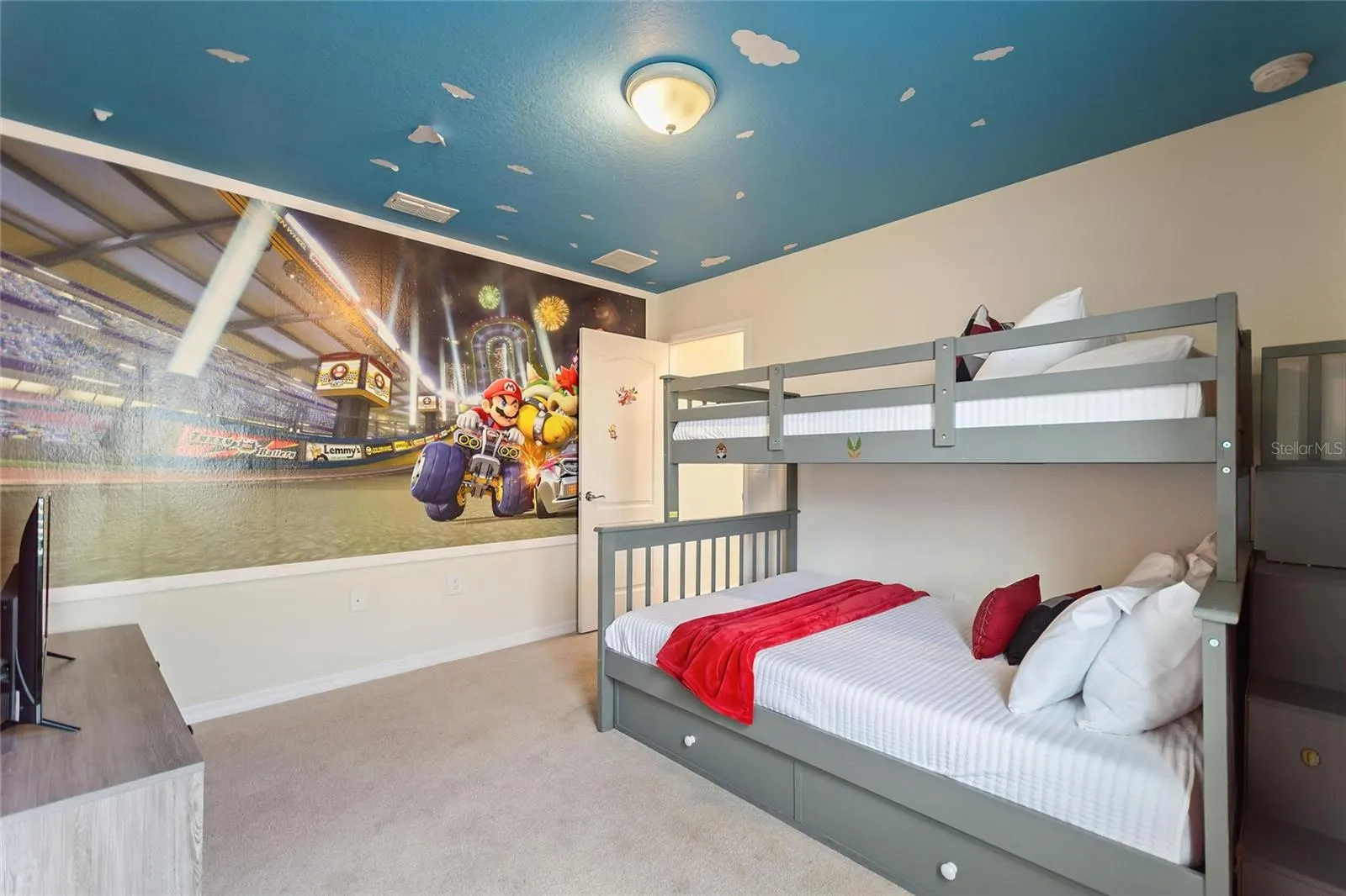 7240 OAKMOSS LOOP