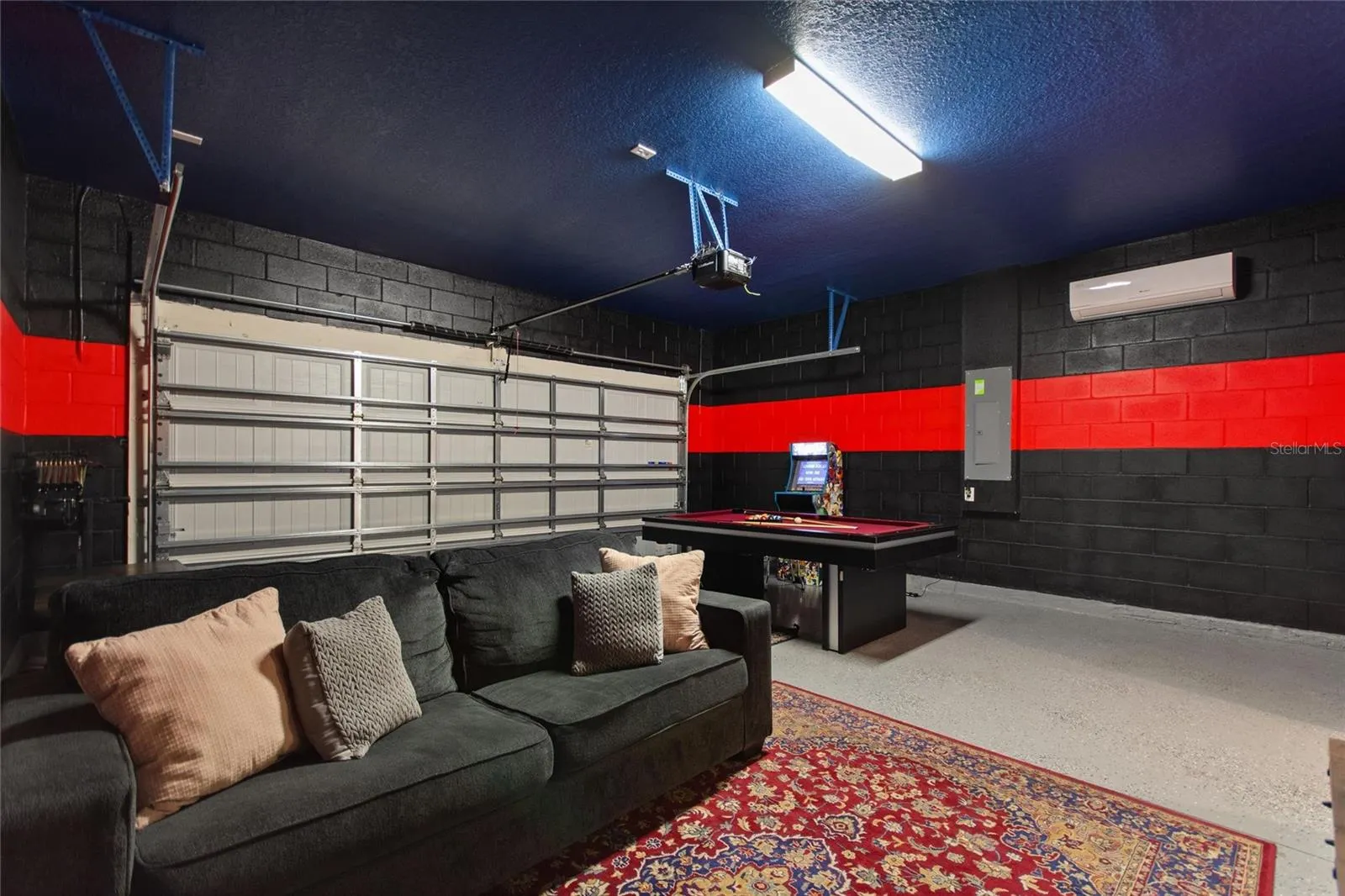 7240 OAKMOSS LOOP