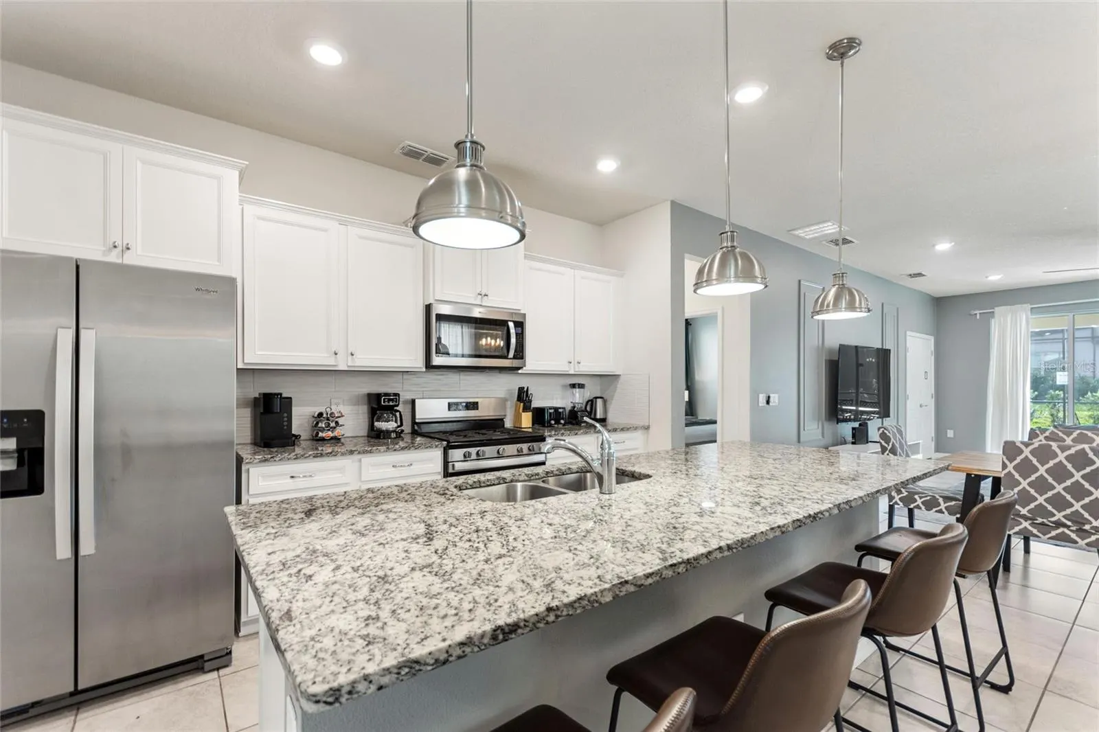 7240 OAKMOSS LOOP
