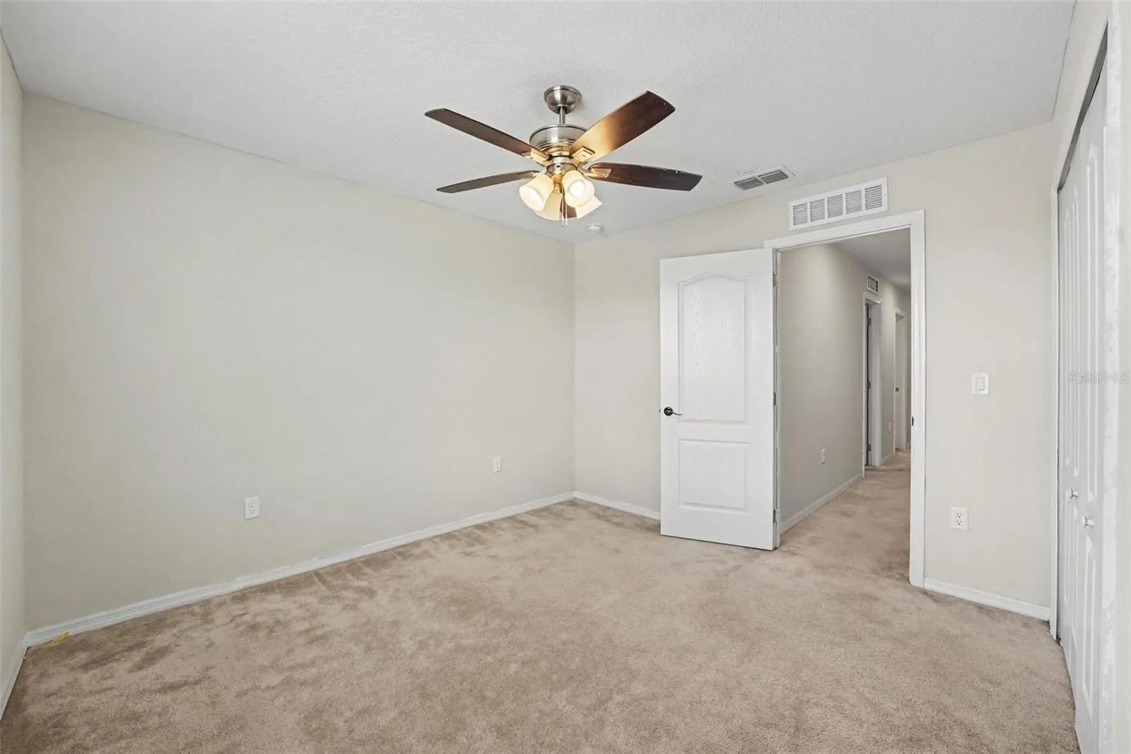 4747 CORAL CASTLE DR