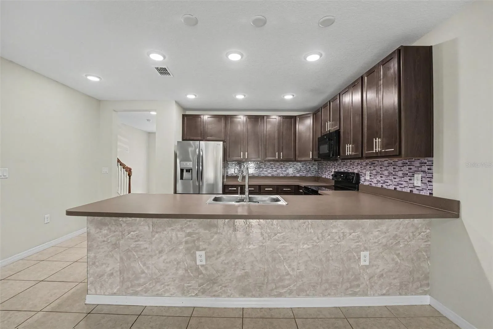 4747 CORAL CASTLE DR