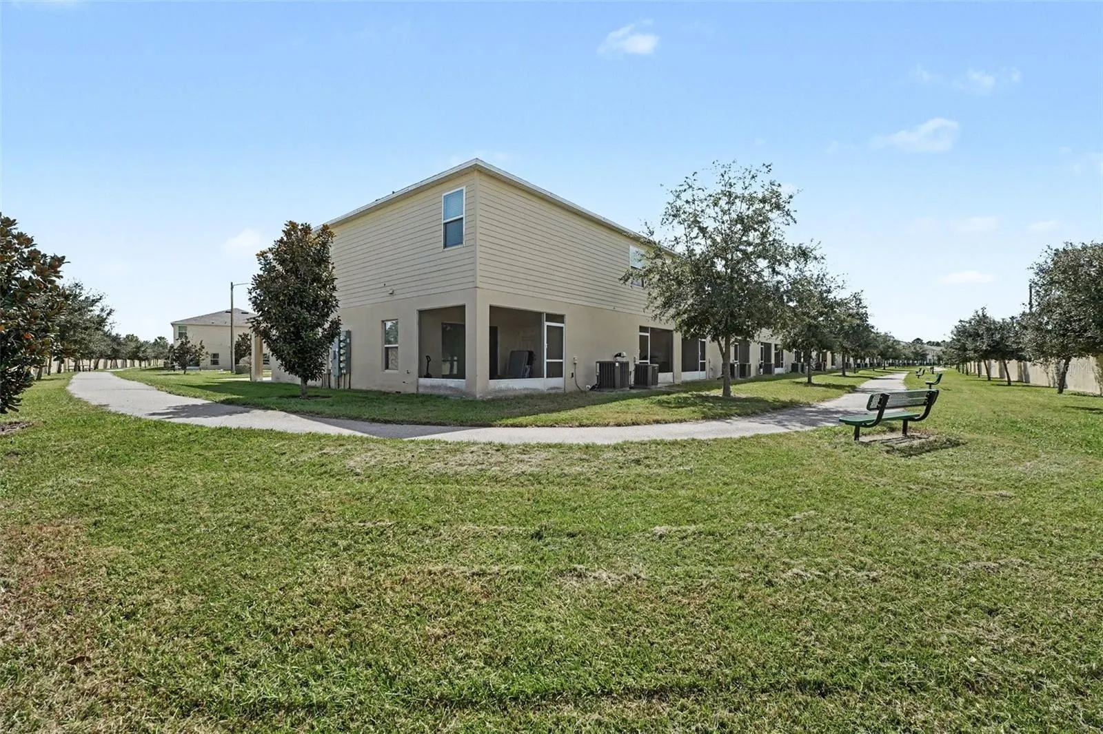 4747 CORAL CASTLE DR