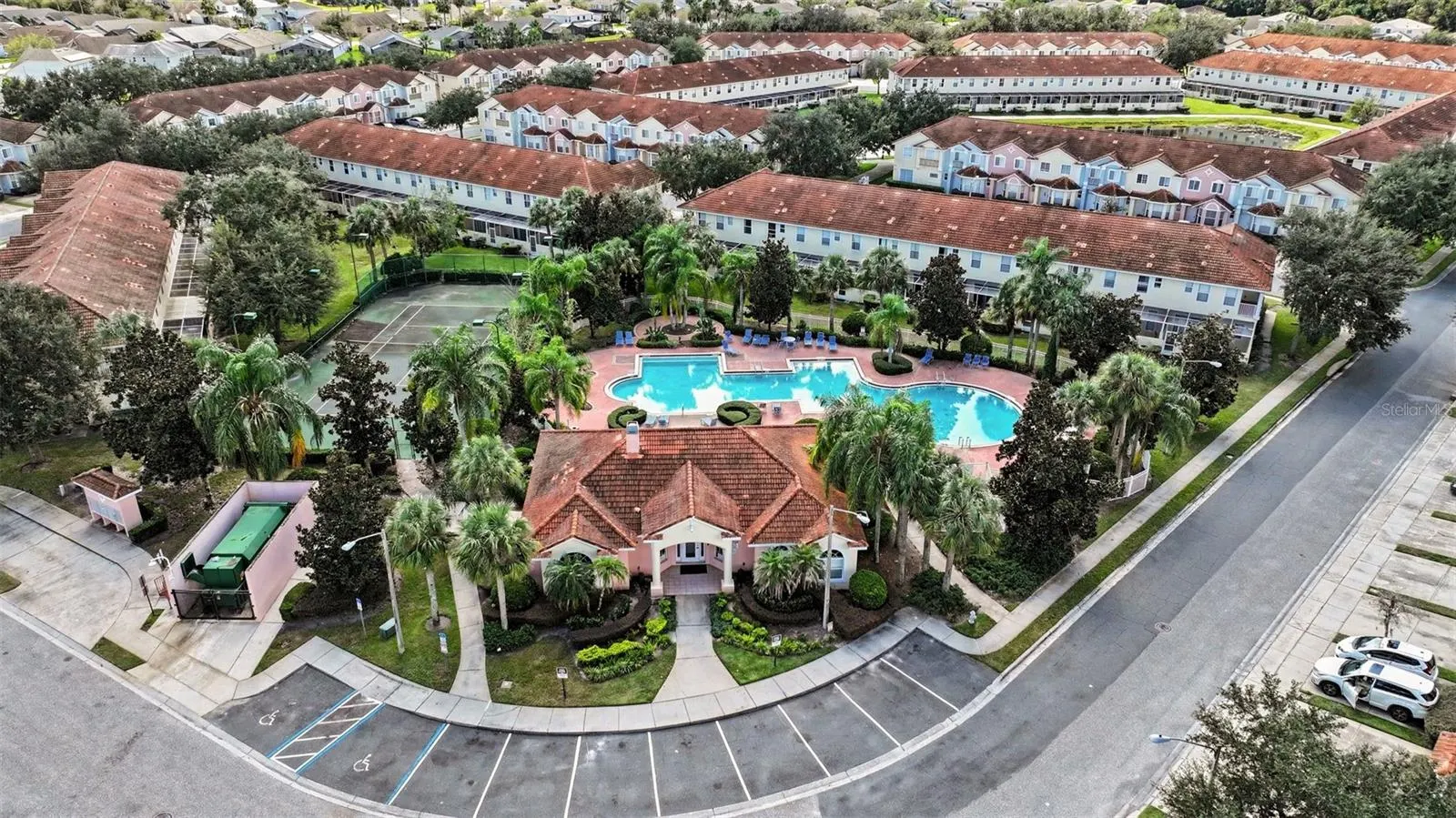 4747 CORAL CASTLE DR