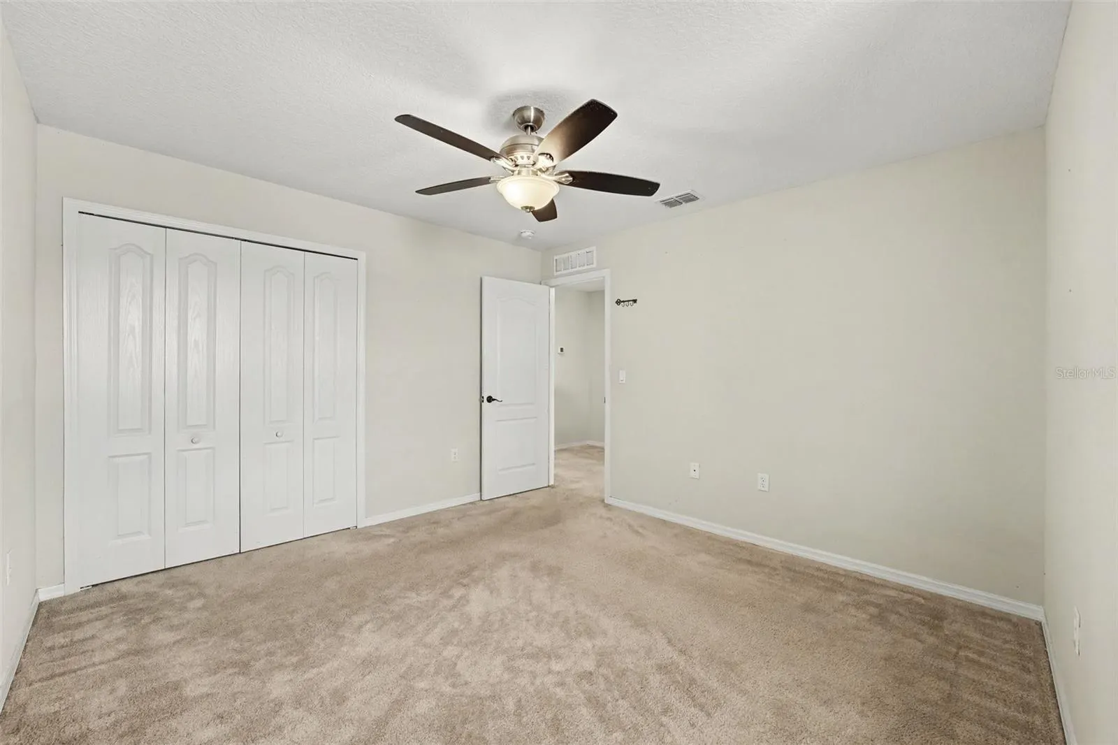 4747 CORAL CASTLE DR
