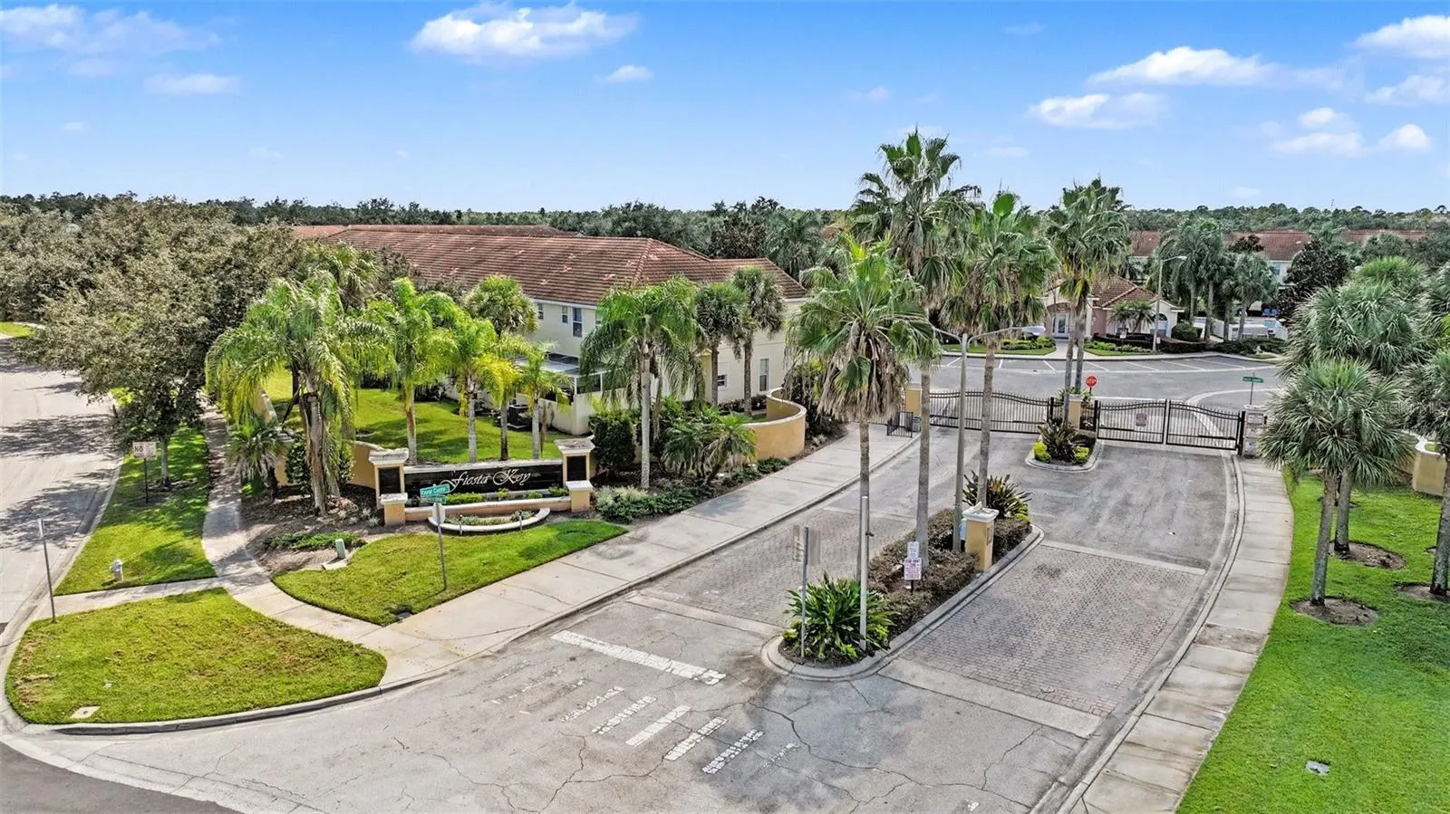 4747 CORAL CASTLE DR