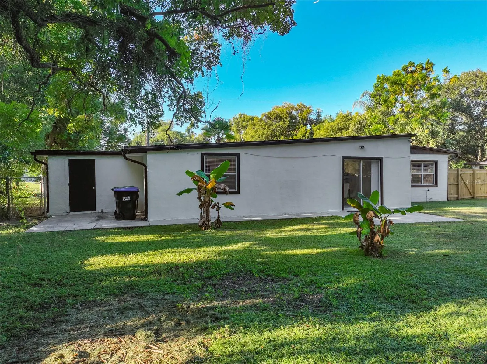 5939 DOGWOOD DR
