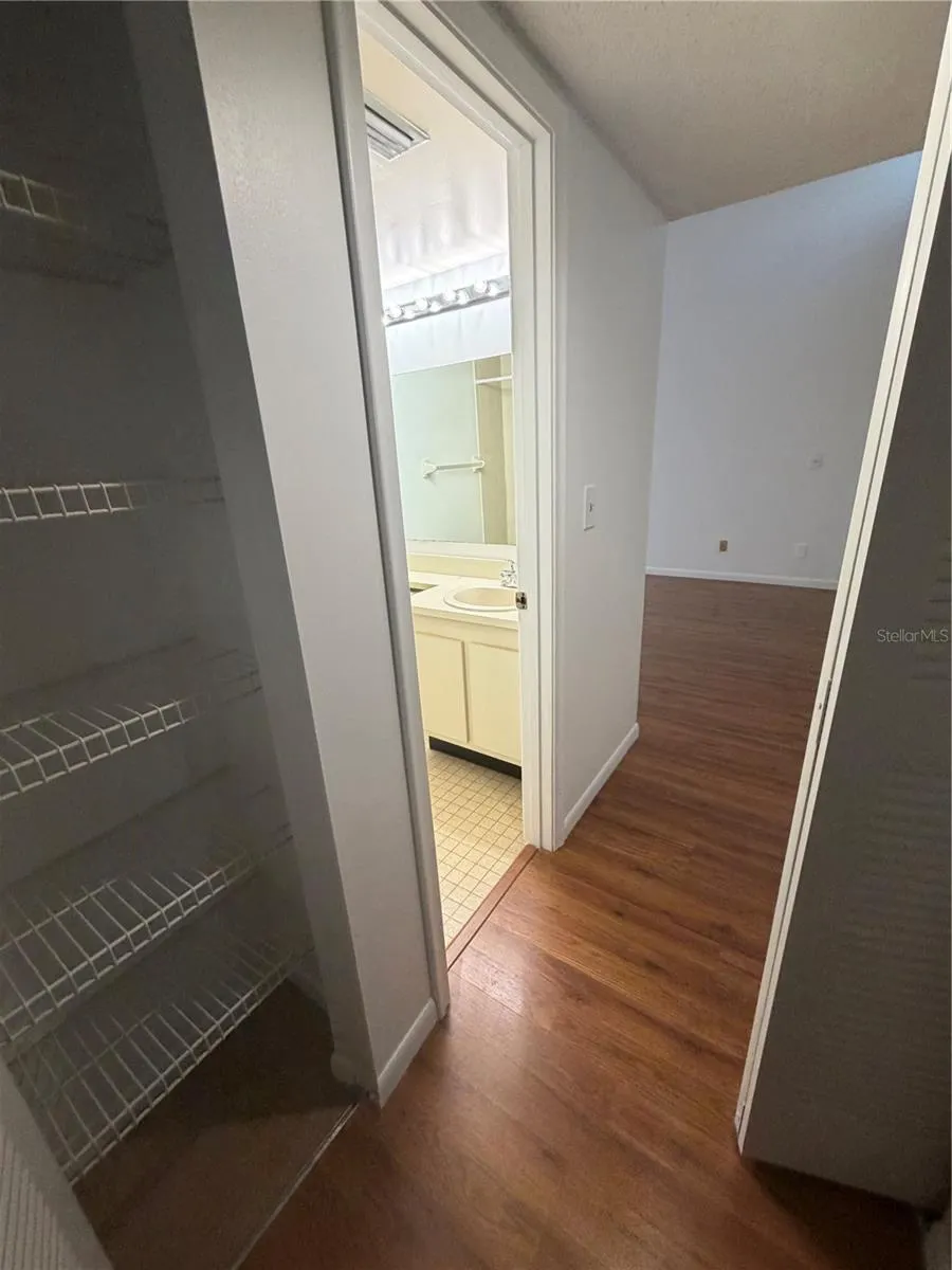 4045 ATRIUM DR #U6 #U6
