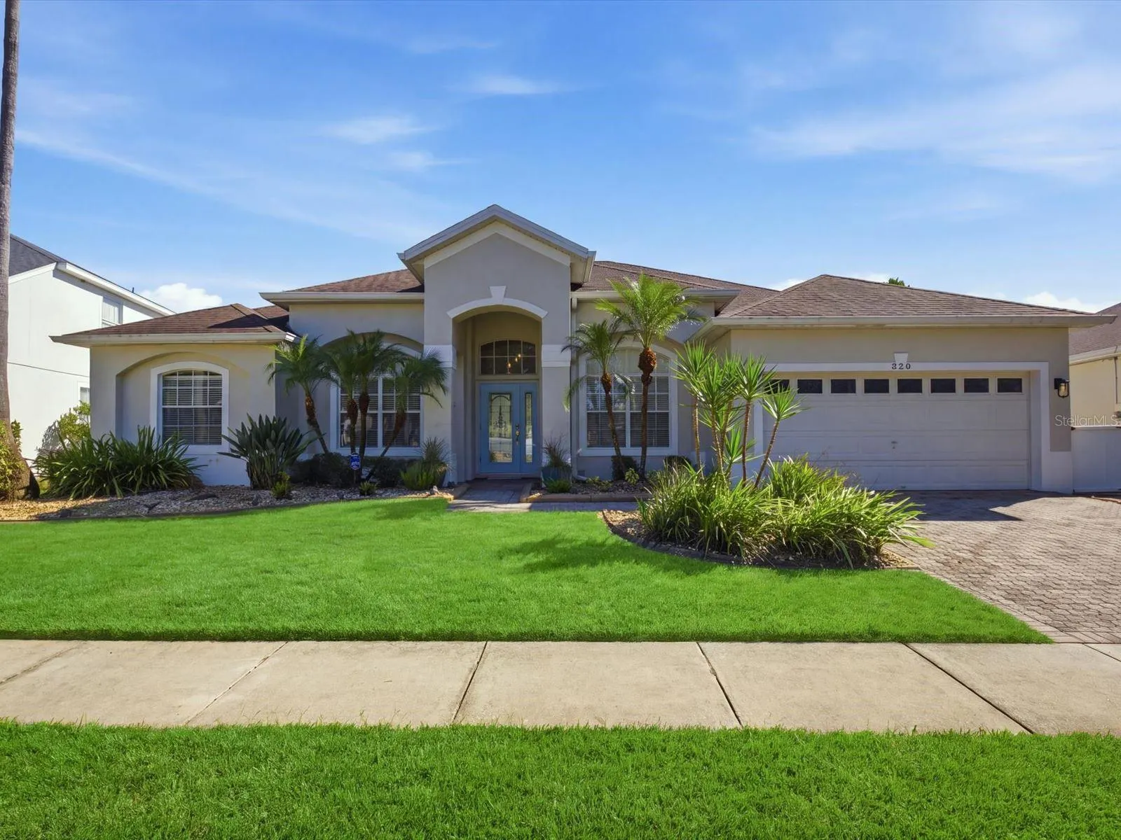 320 KINGS WAY
