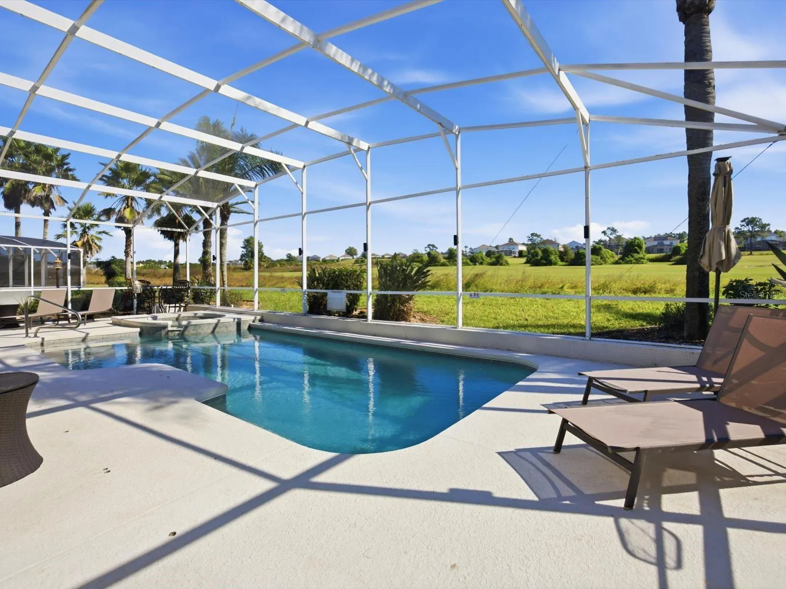 320 KINGS WAY