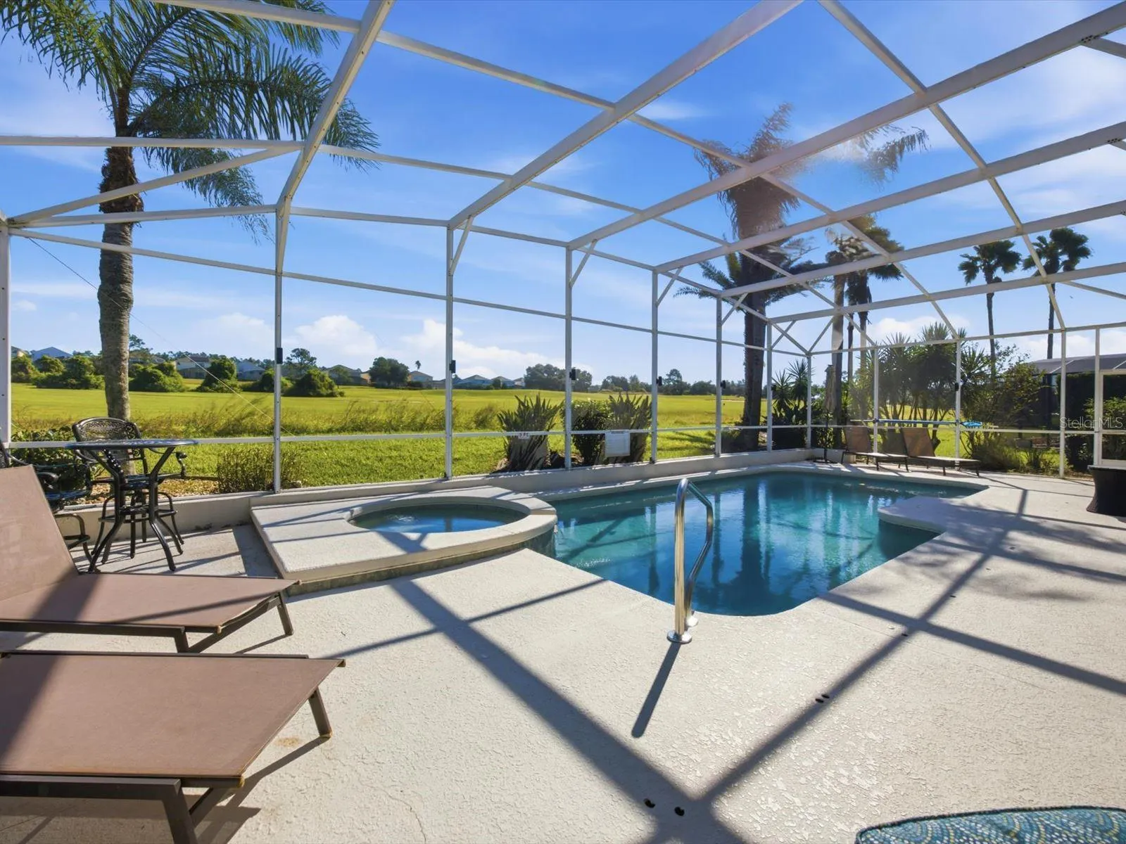 320 KINGS WAY