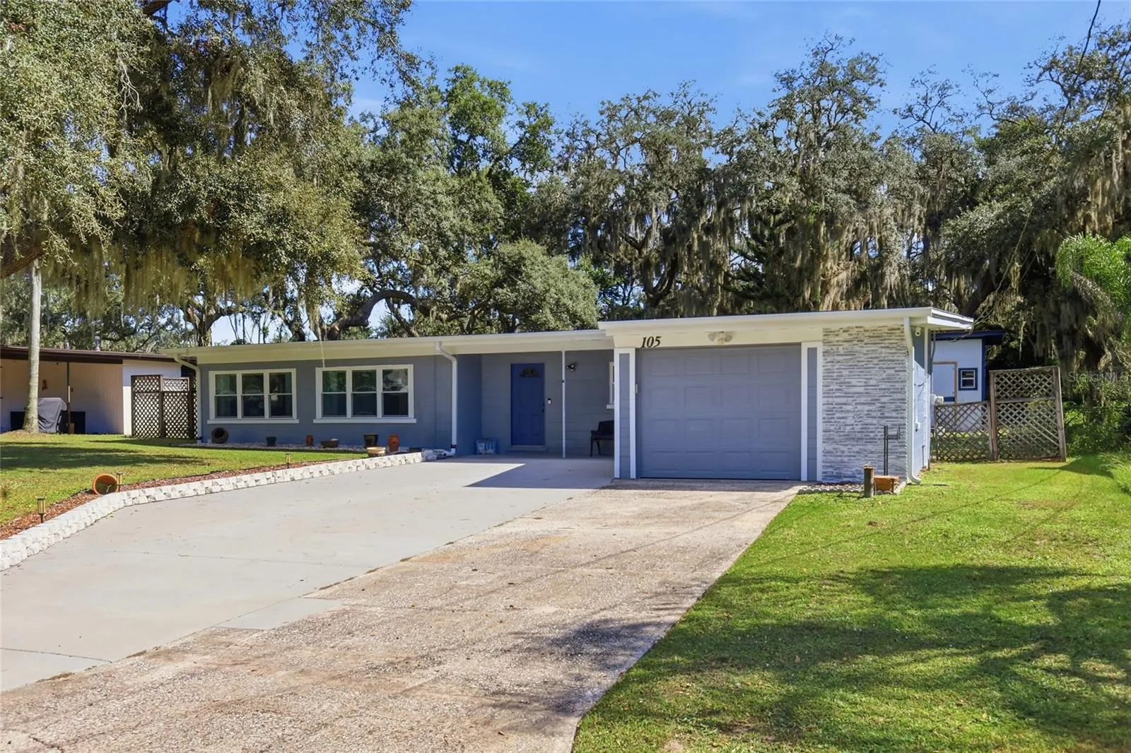 105 S HILLTOP DR