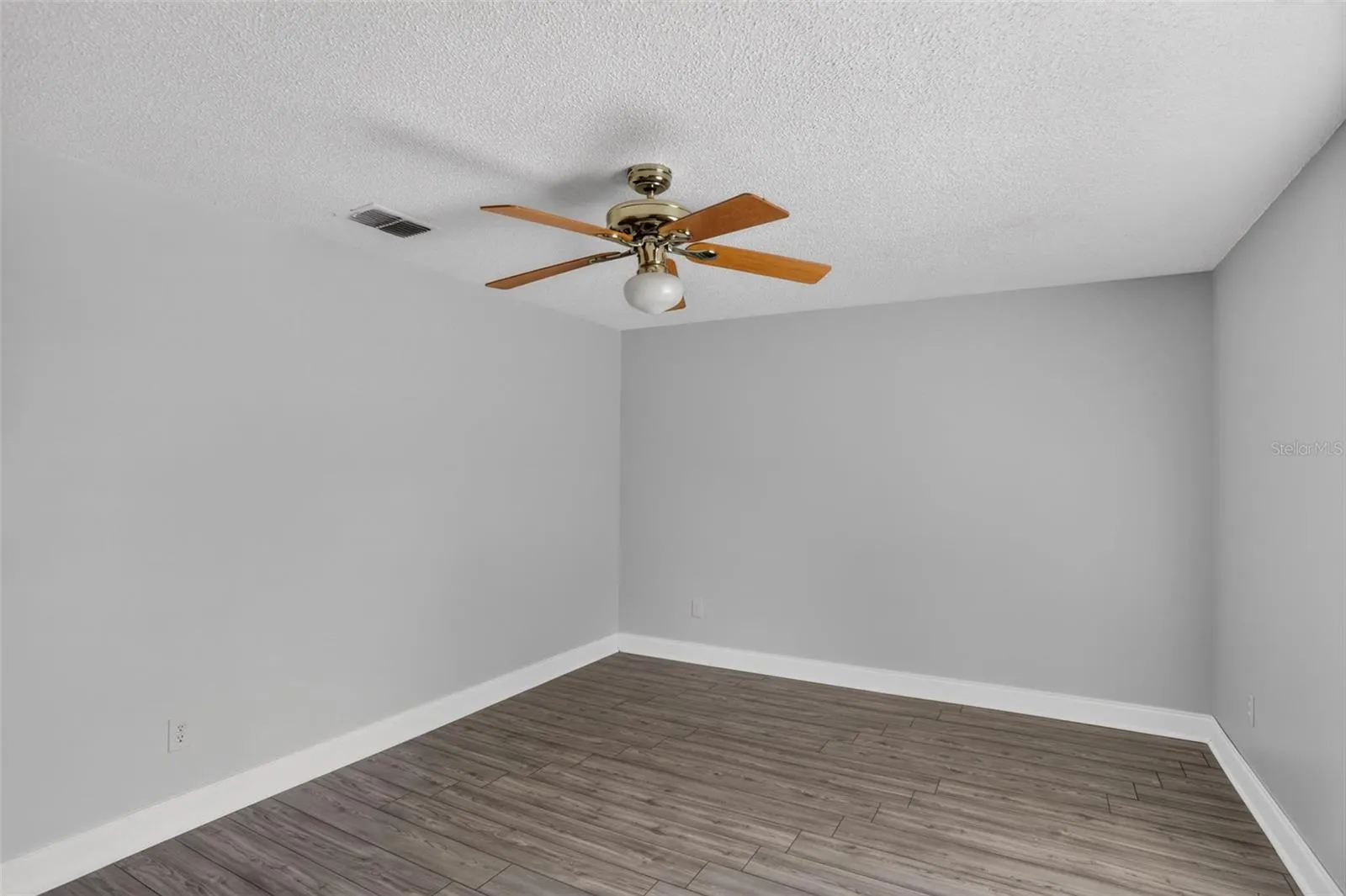 1055 ELIZABETH RIDGE CT
