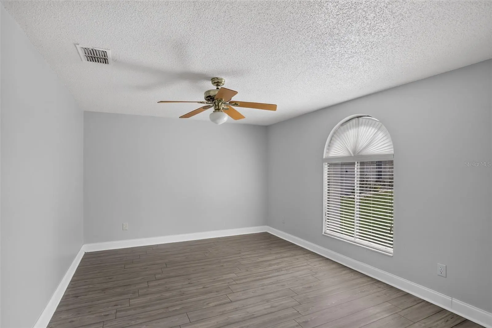 1055 ELIZABETH RIDGE CT