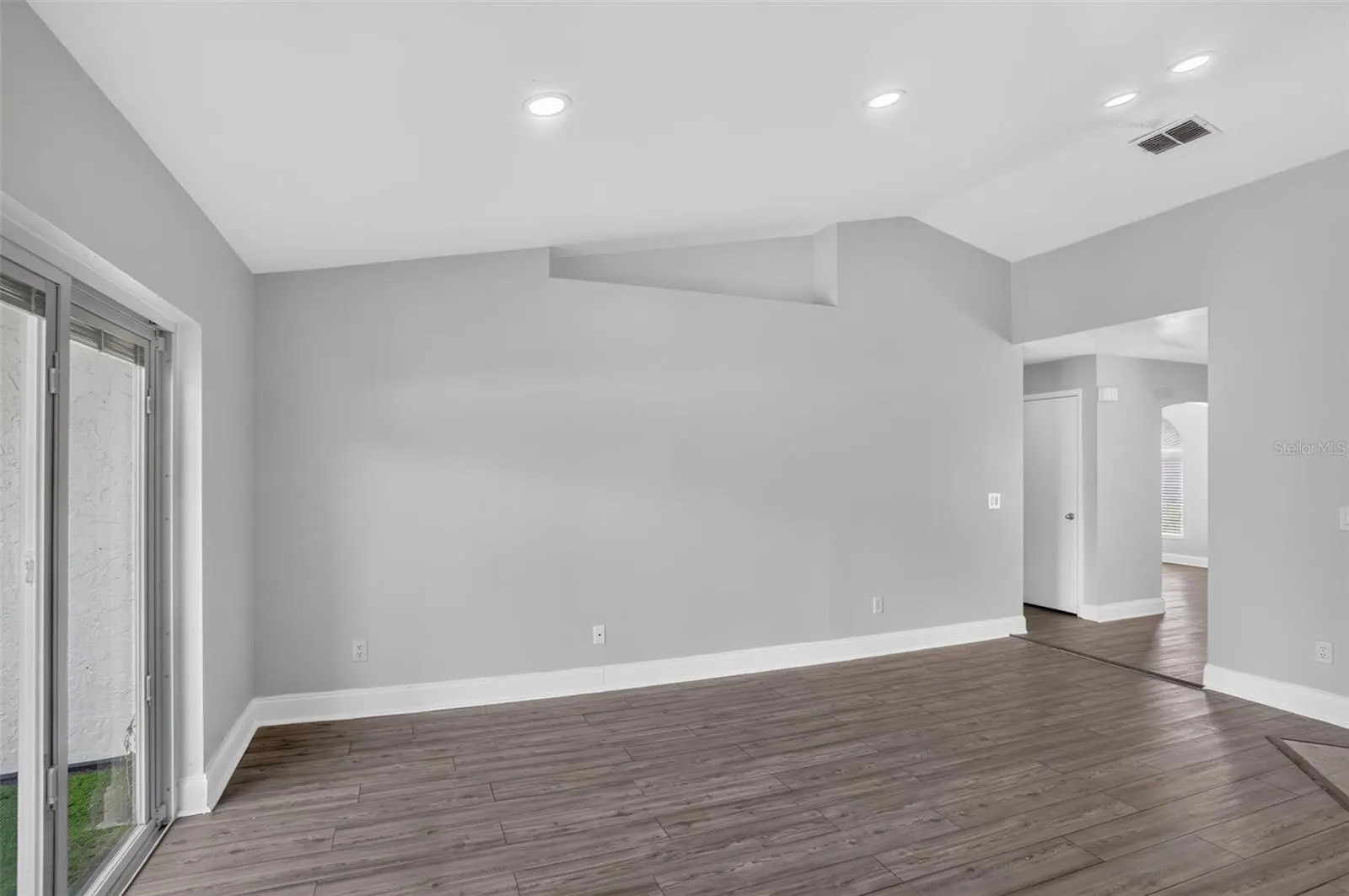 1055 ELIZABETH RIDGE CT