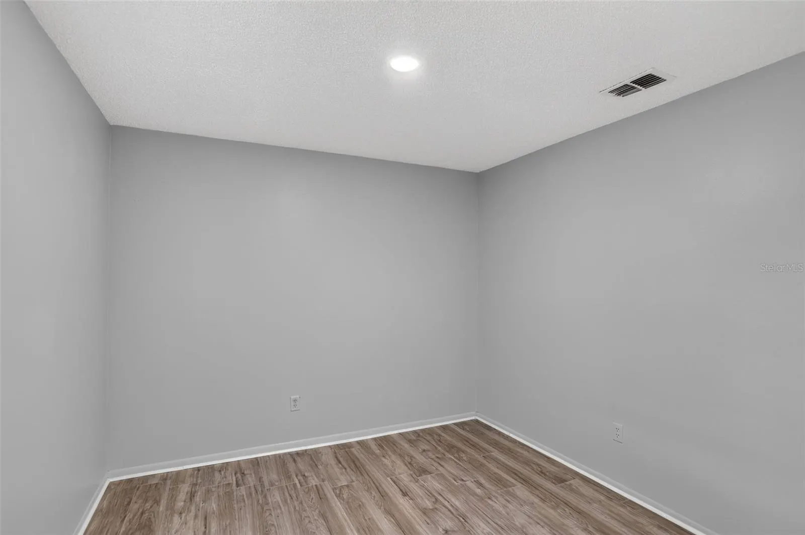 1055 ELIZABETH RIDGE CT