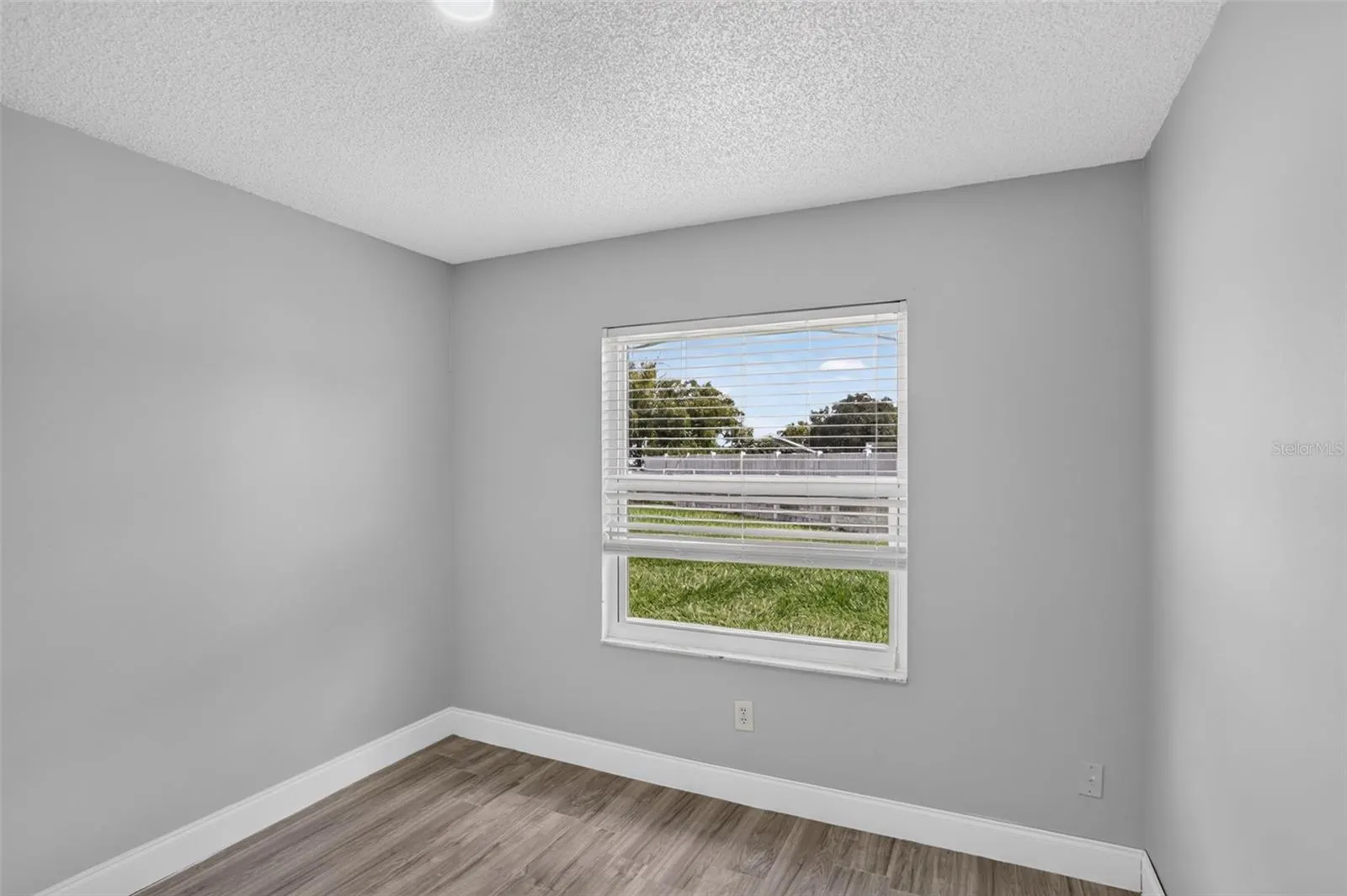 1055 ELIZABETH RIDGE CT