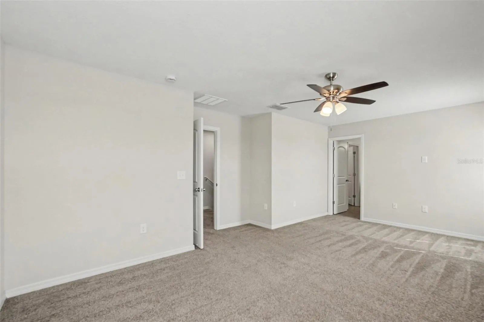 10420 LAGUNA PLAINS DR