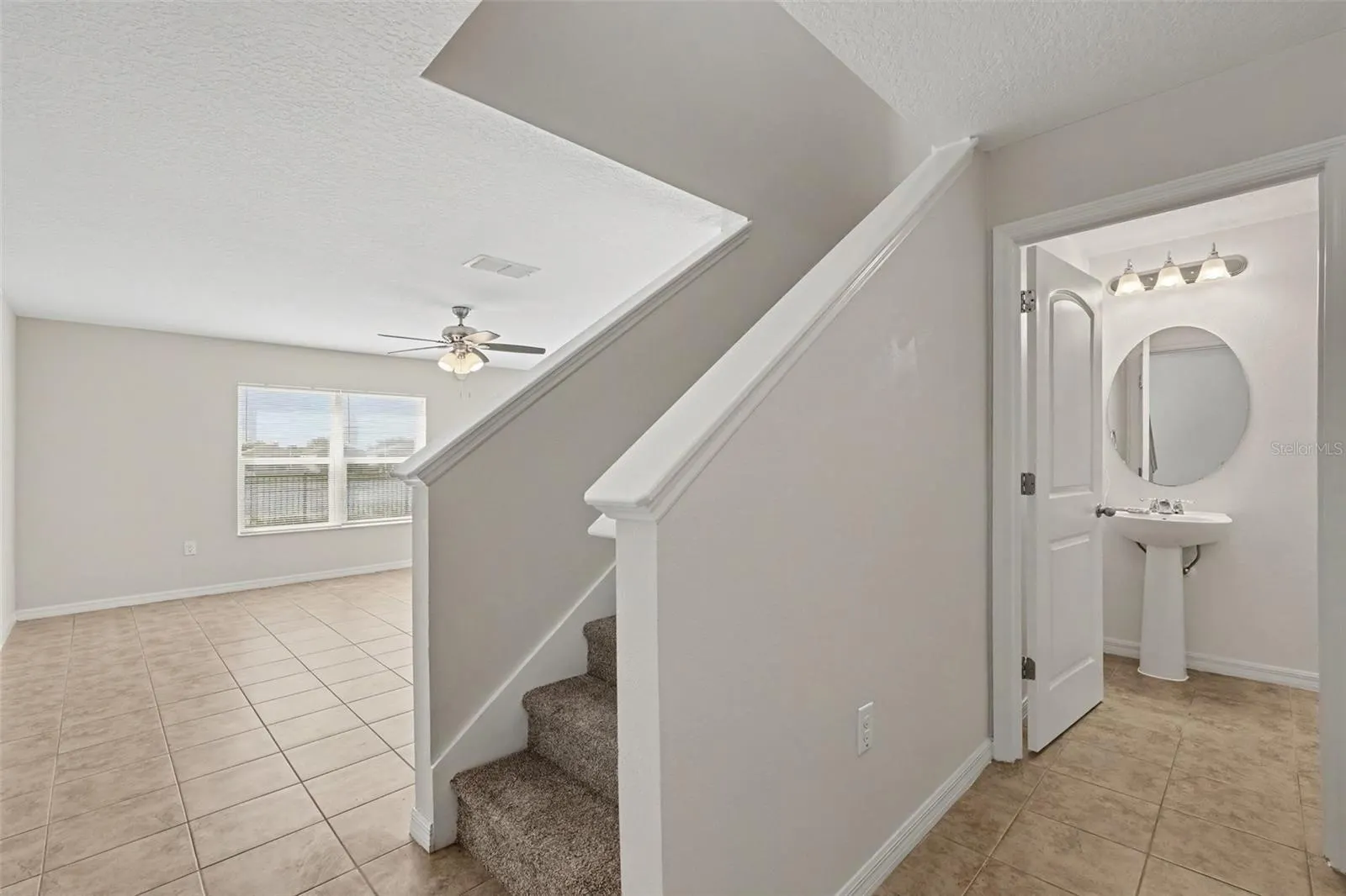 10420 LAGUNA PLAINS DR