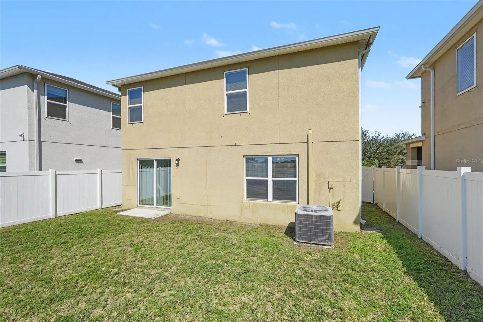 10420 LAGUNA PLAINS DR