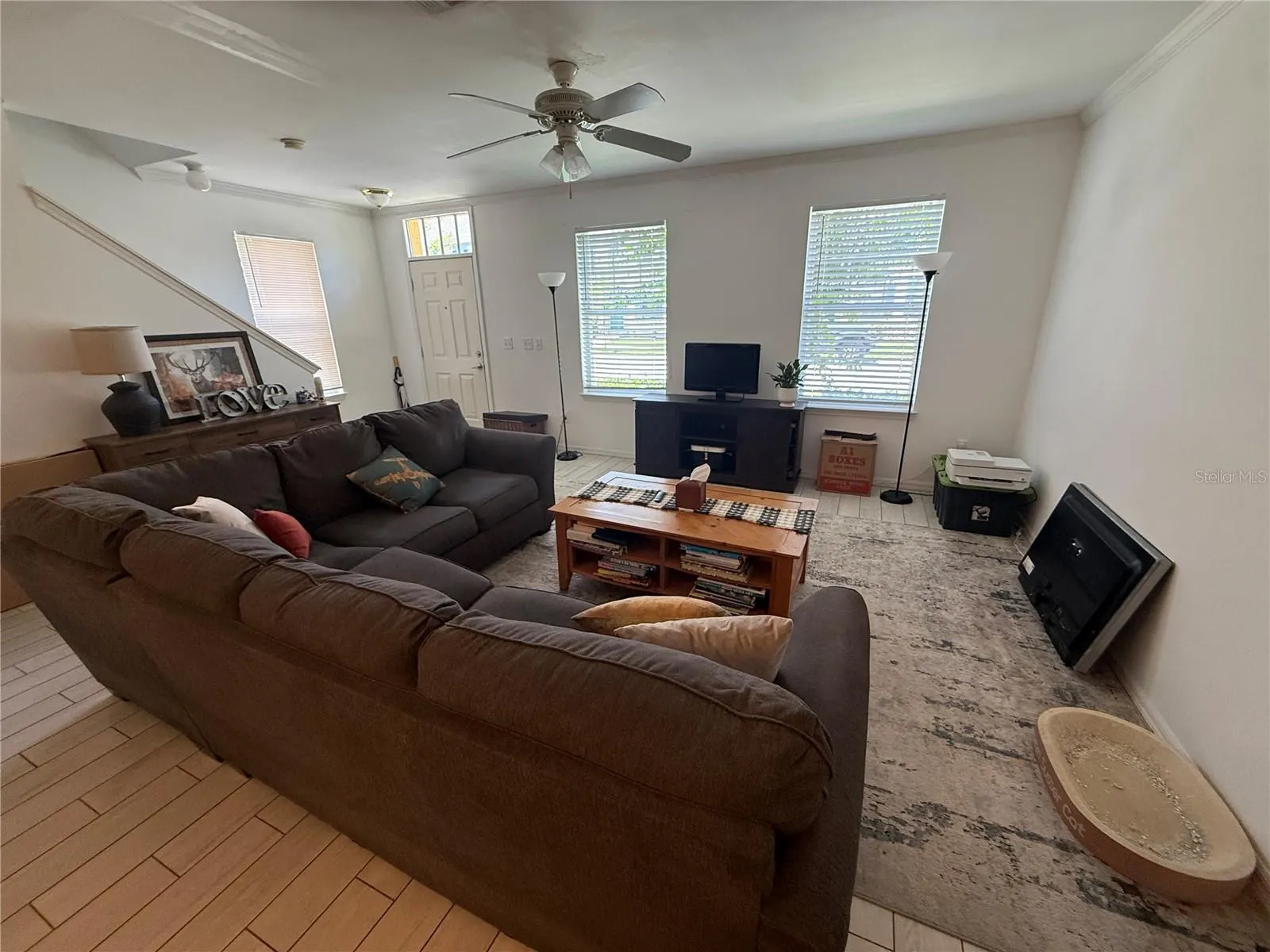 705 CENTERVALE DR