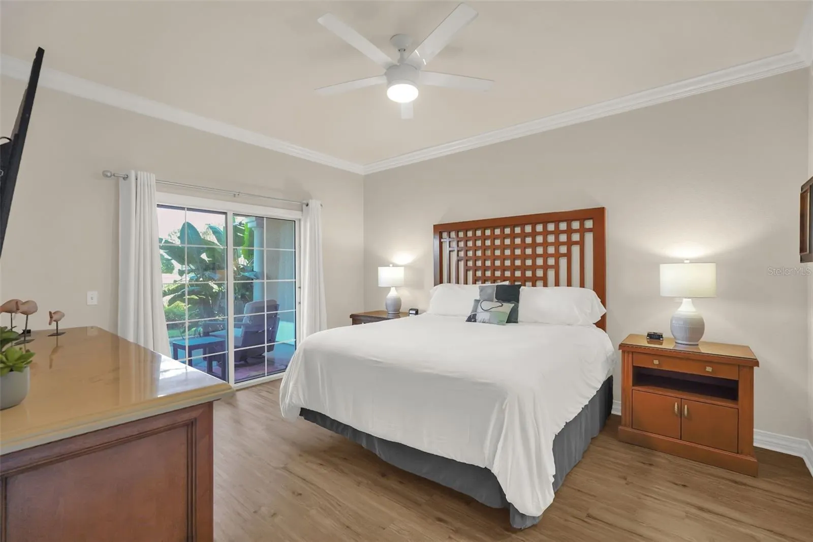 1106 SUNSET VIEW CIR #102 #102