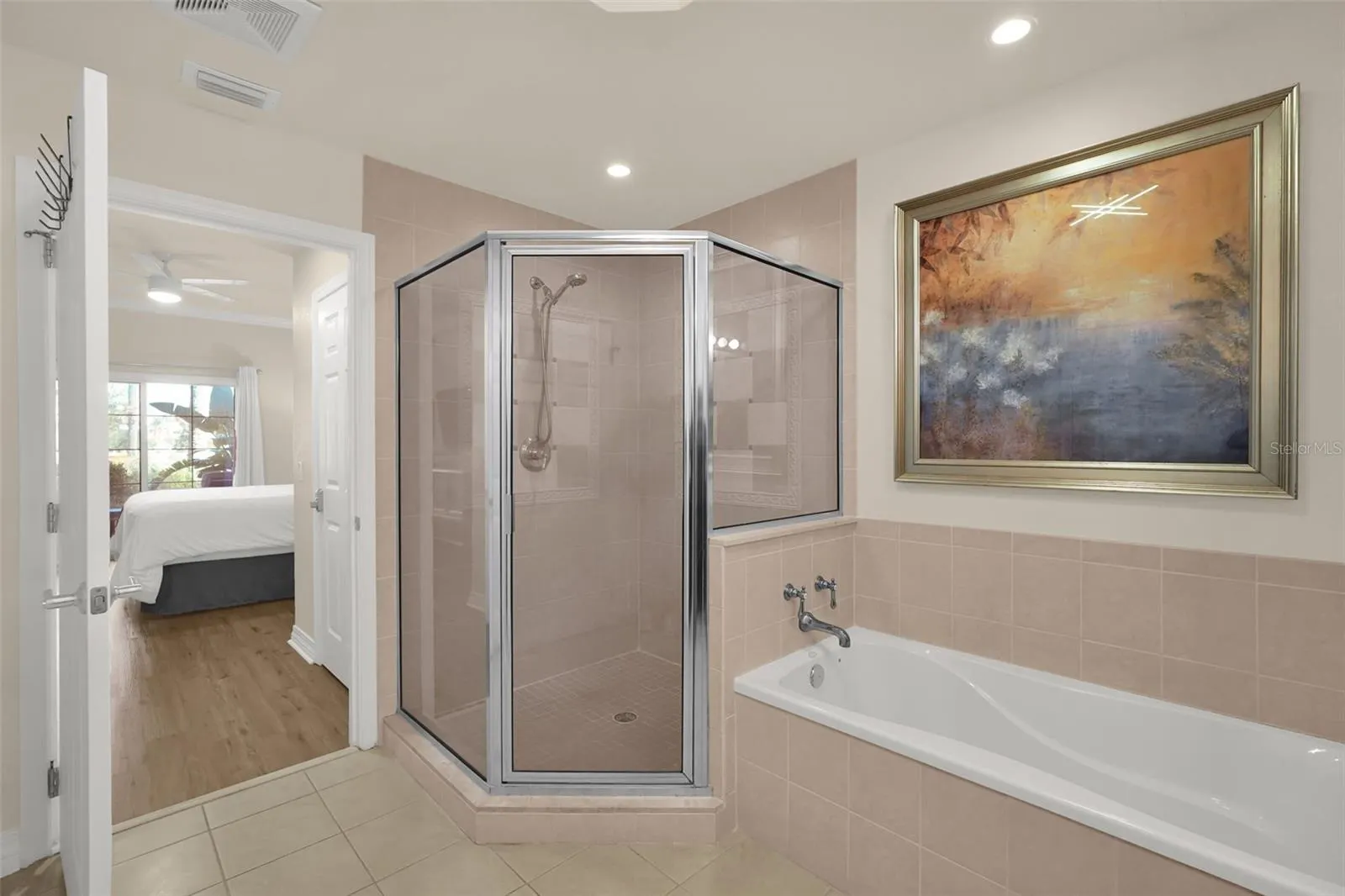 1106 SUNSET VIEW CIR #102 #102