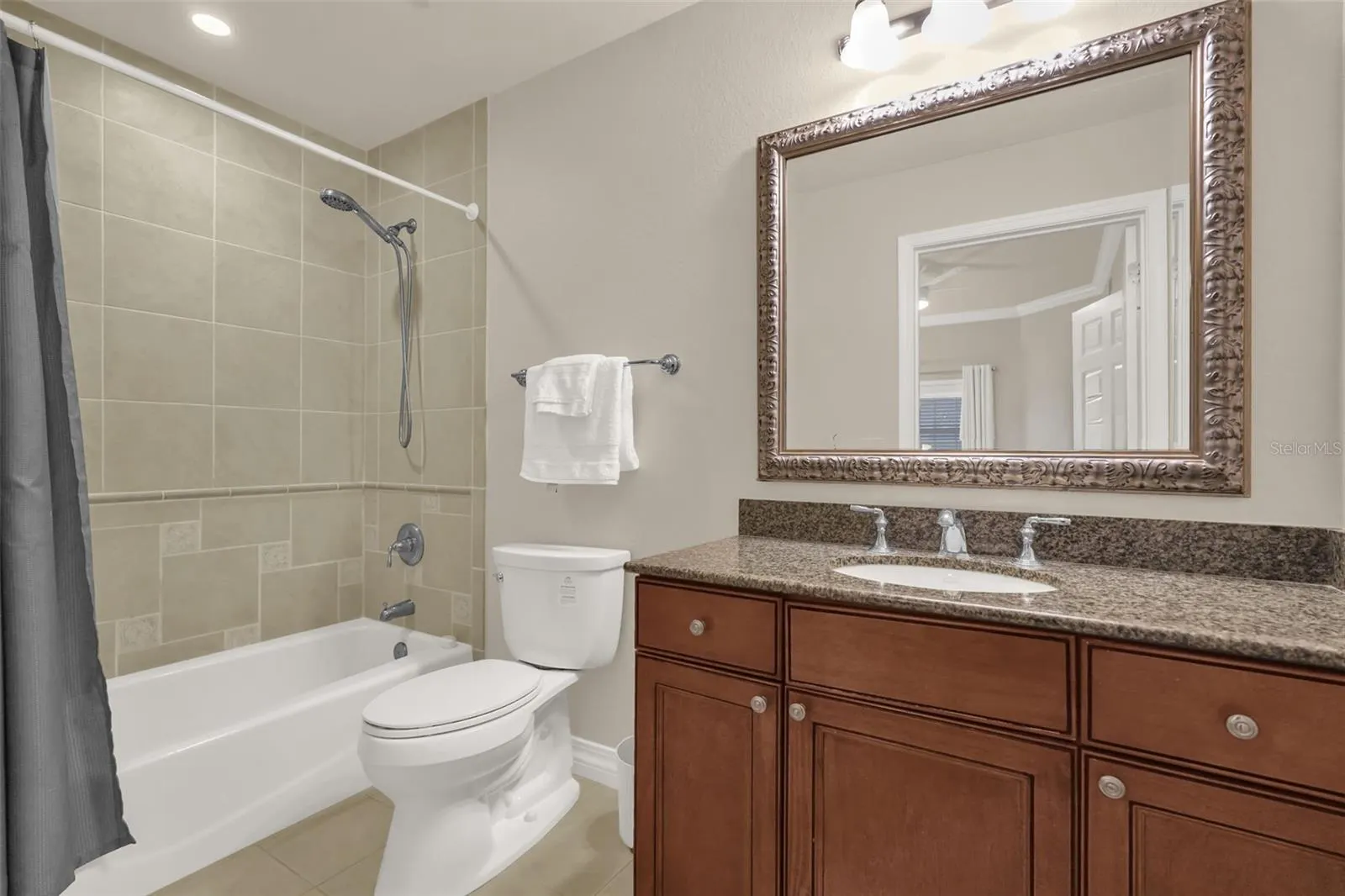 1106 SUNSET VIEW CIR #102 #102