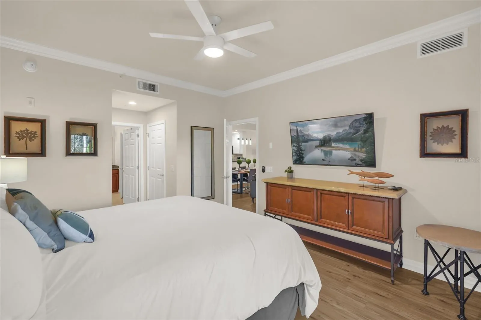 1106 SUNSET VIEW CIR #102 #102