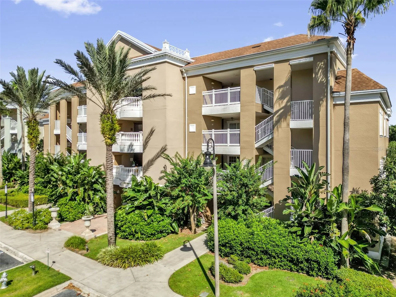 1106 SUNSET VIEW CIR #102 #102