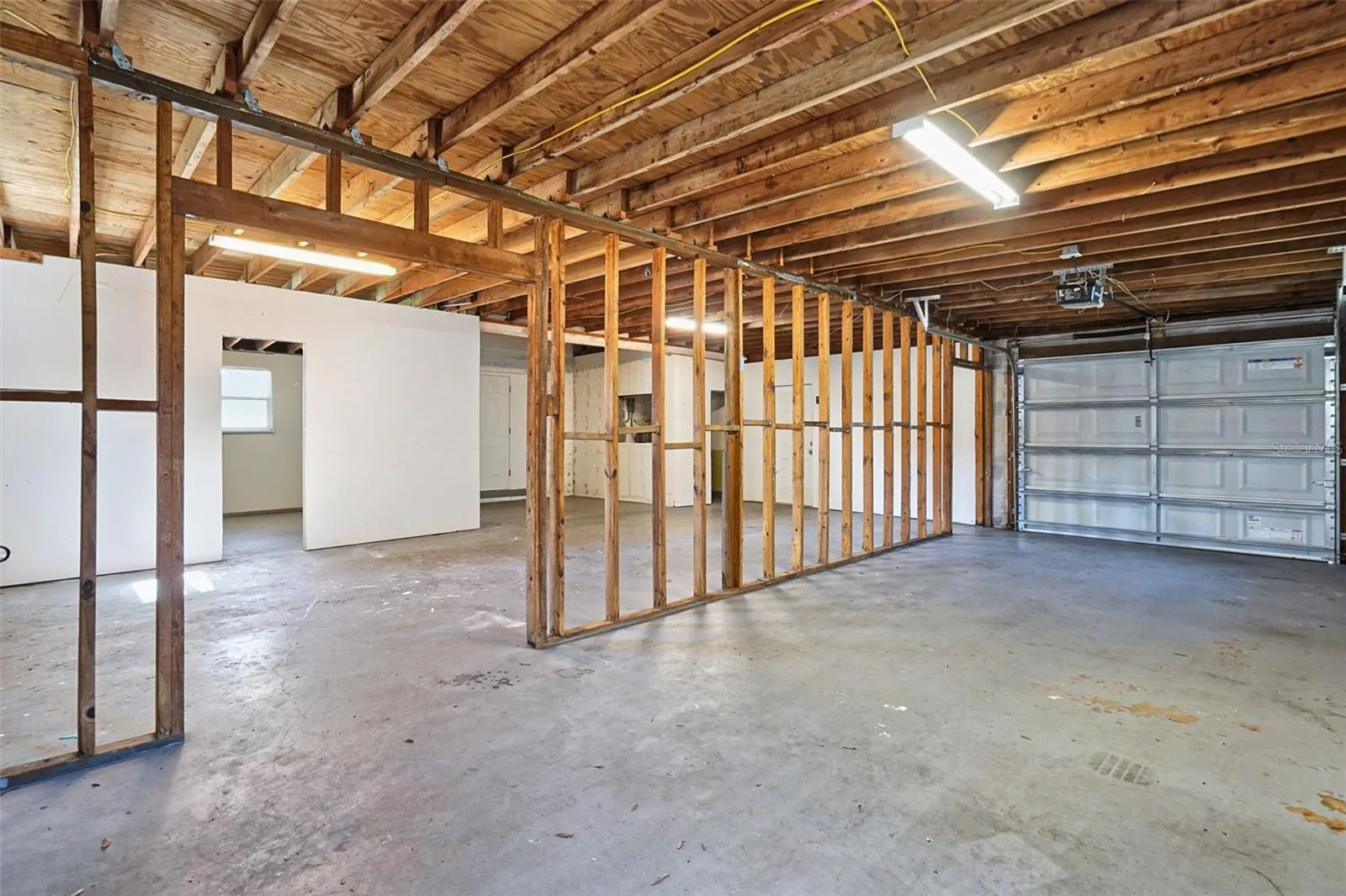 804 68TH AVE W