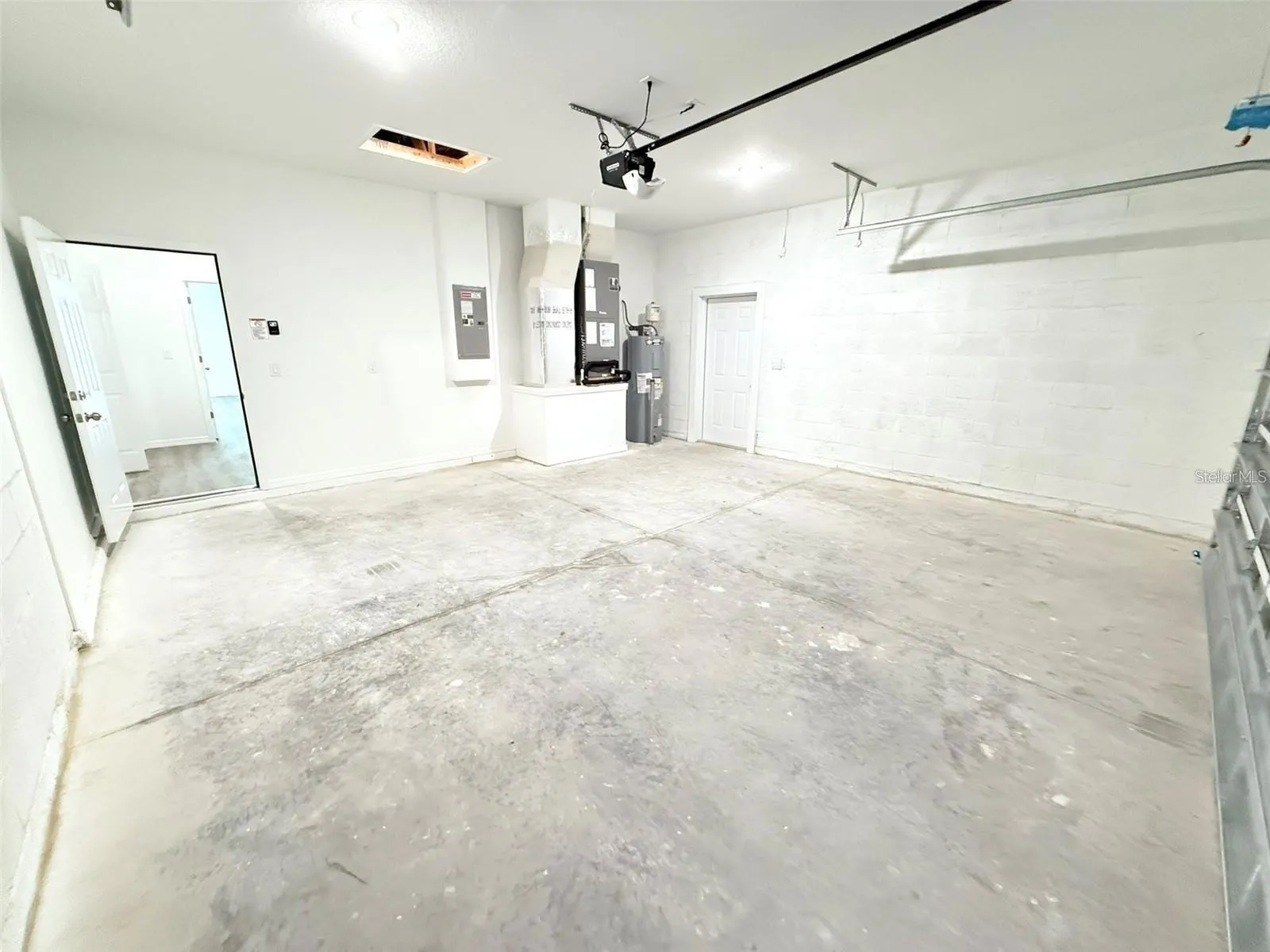 1074 KACERIK ST