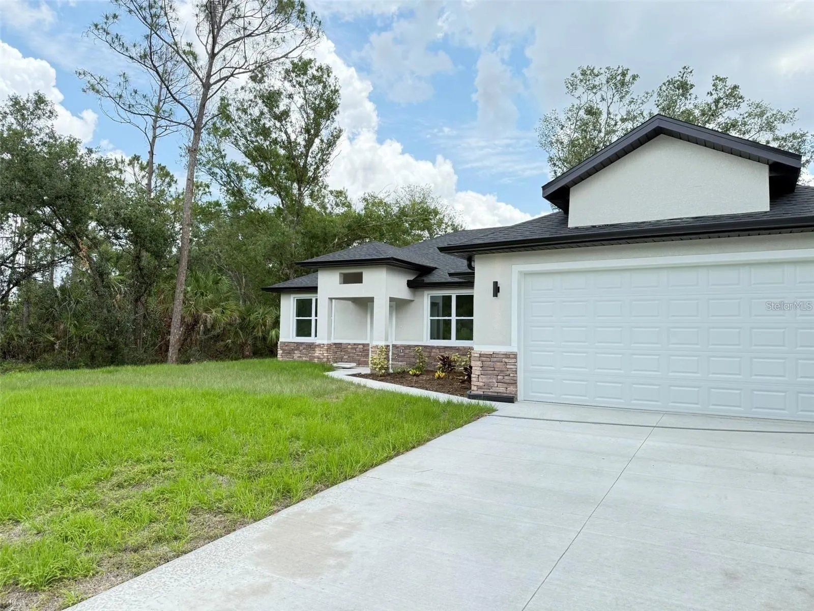 1074 KACERIK ST