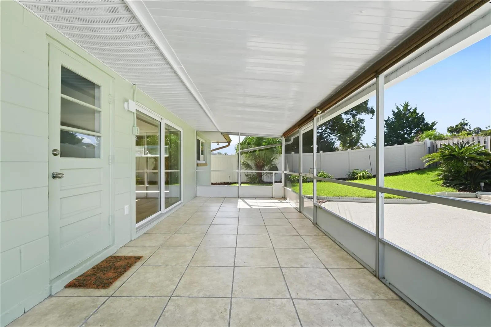 524 SPRING OAKS BLVD